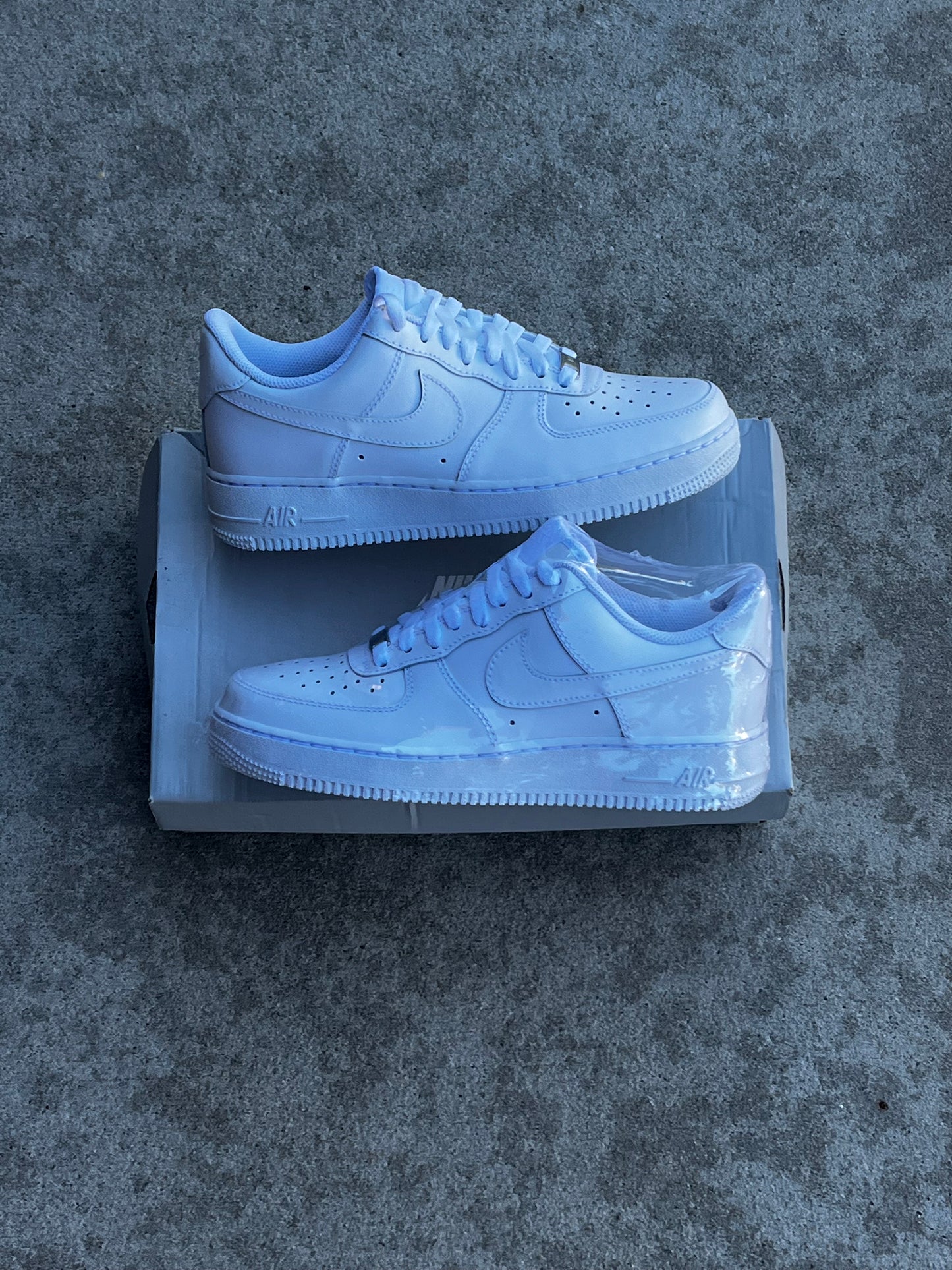 AF1 Triple White (7.5)