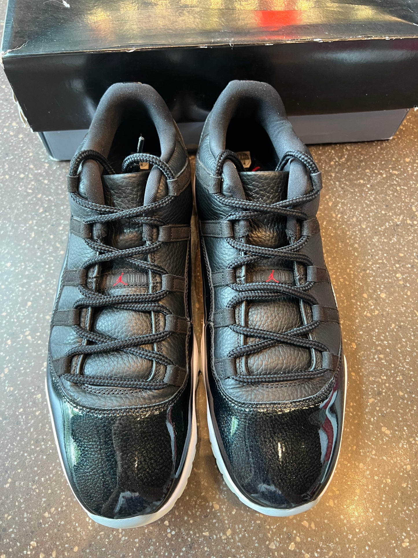 AJ11 Low 72-10