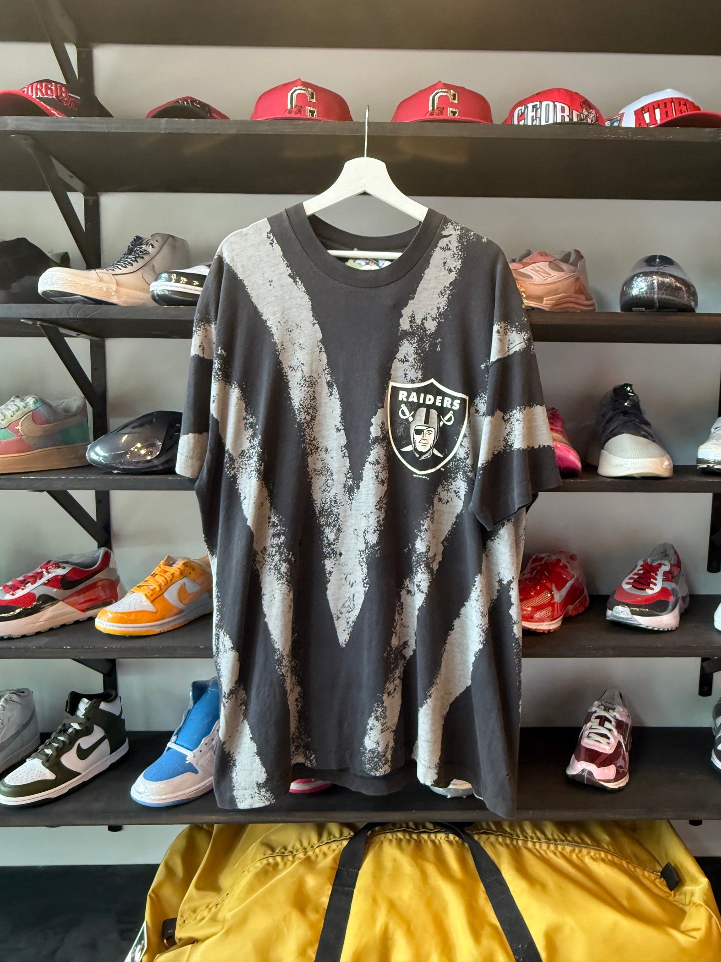Vintage Raiders AOP (XXL)