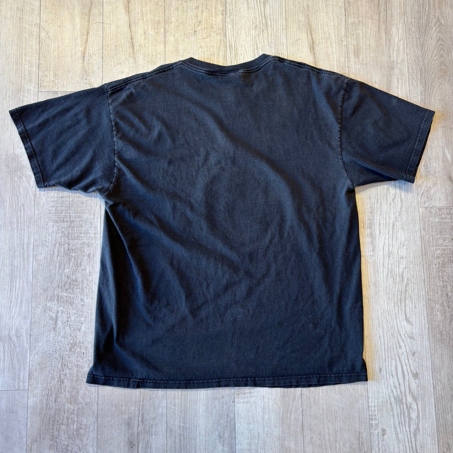 Vintage Universal Tee (XL)