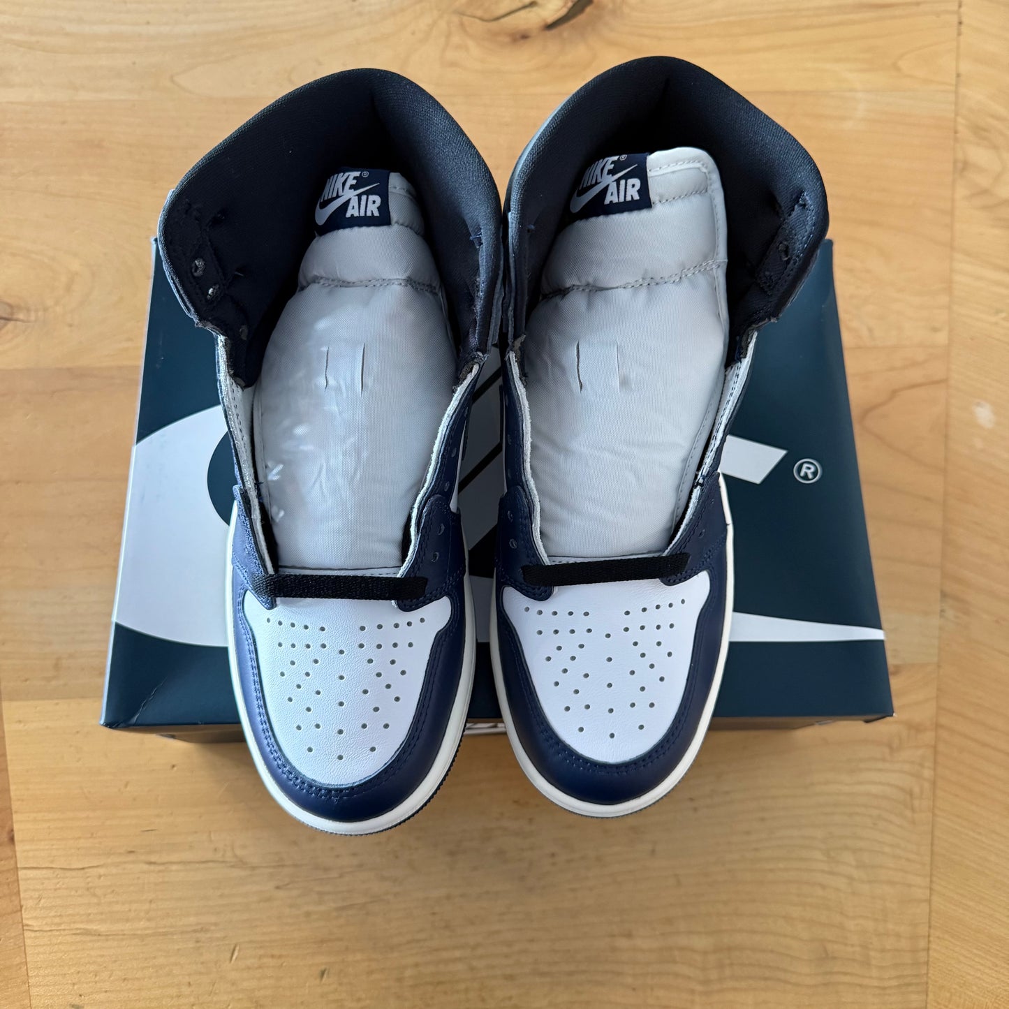 AJ1 Midnight Navy (7)