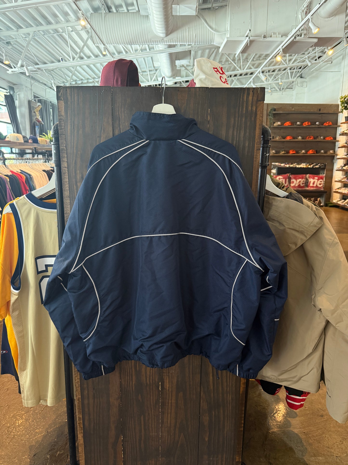 Supreme Windbreaker (XL)