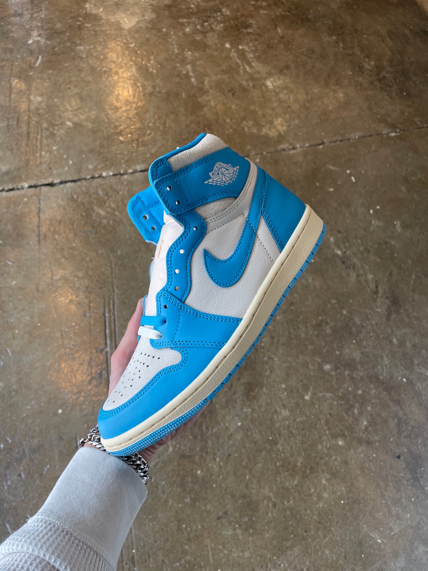 AJ1 UNC (8.5) Brand New