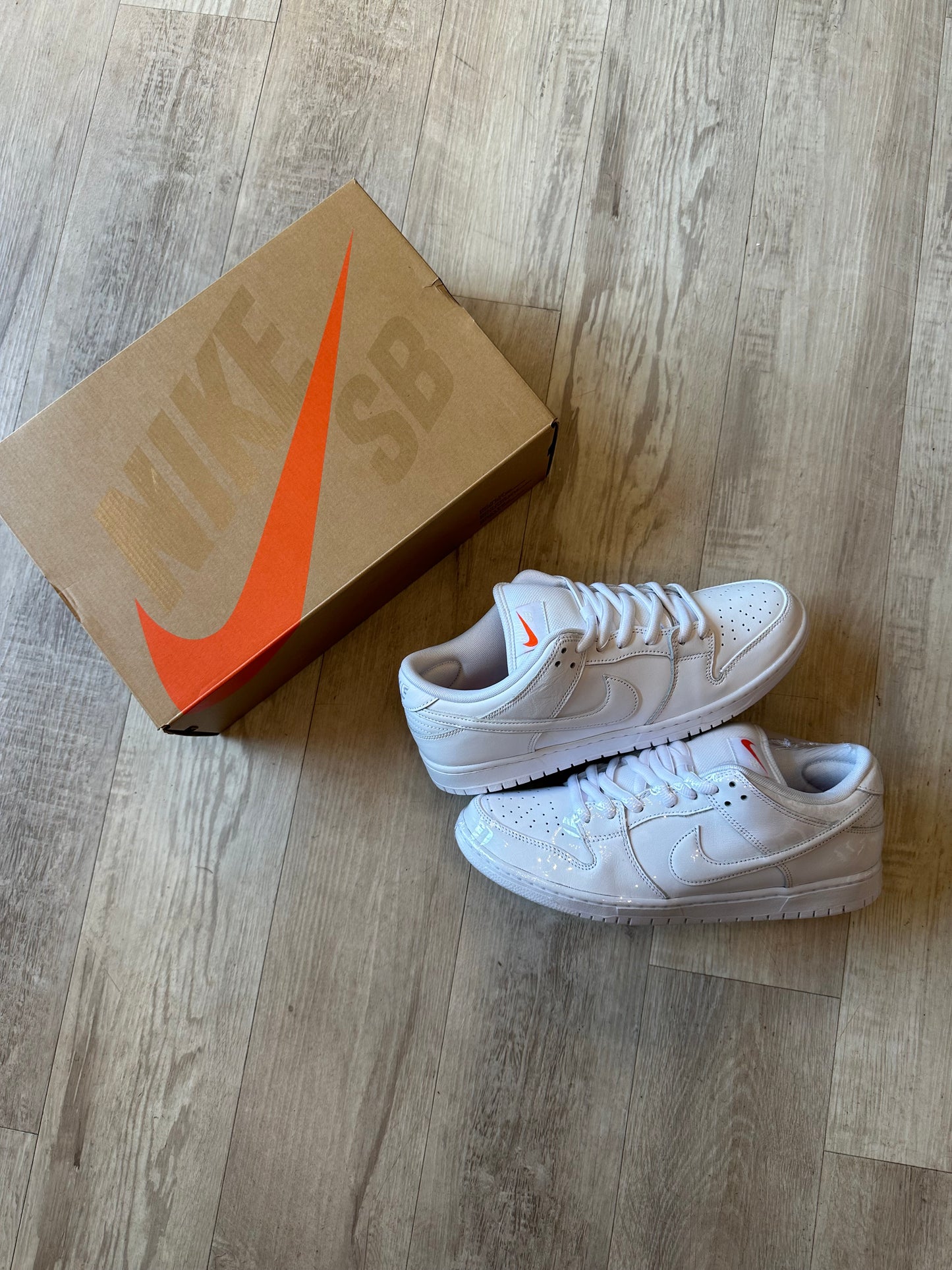 SB Dunk Low White (10.5) DS