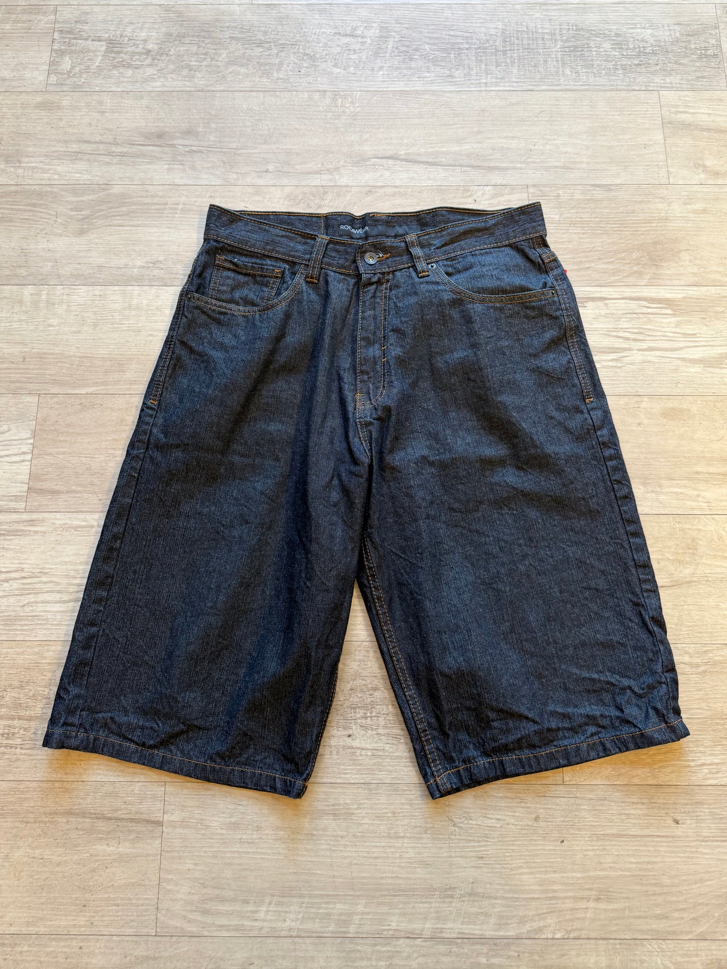 Vintage Rocawear Denim Shorts (34)