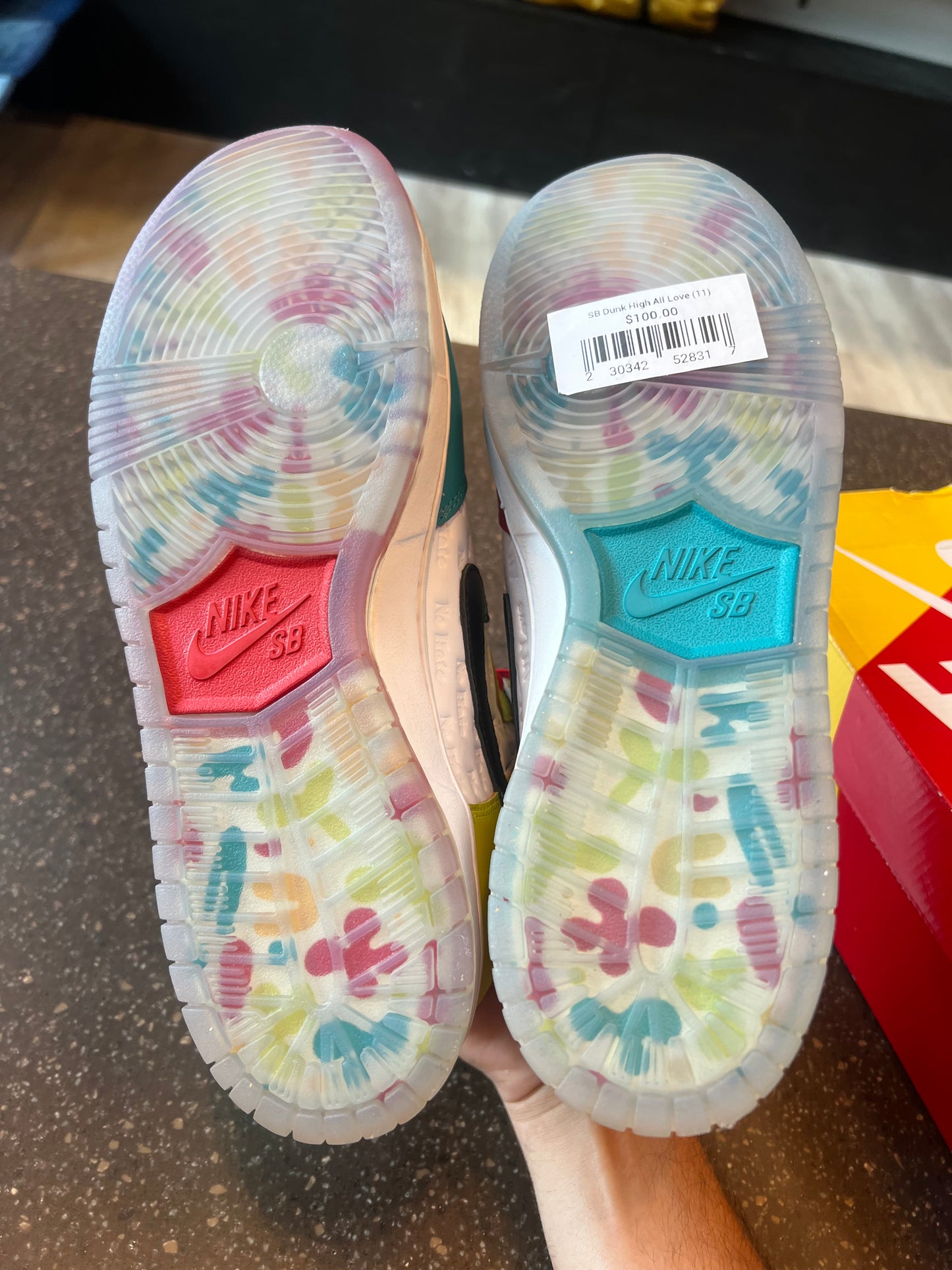 Nike SB Dunk High All Love (11)