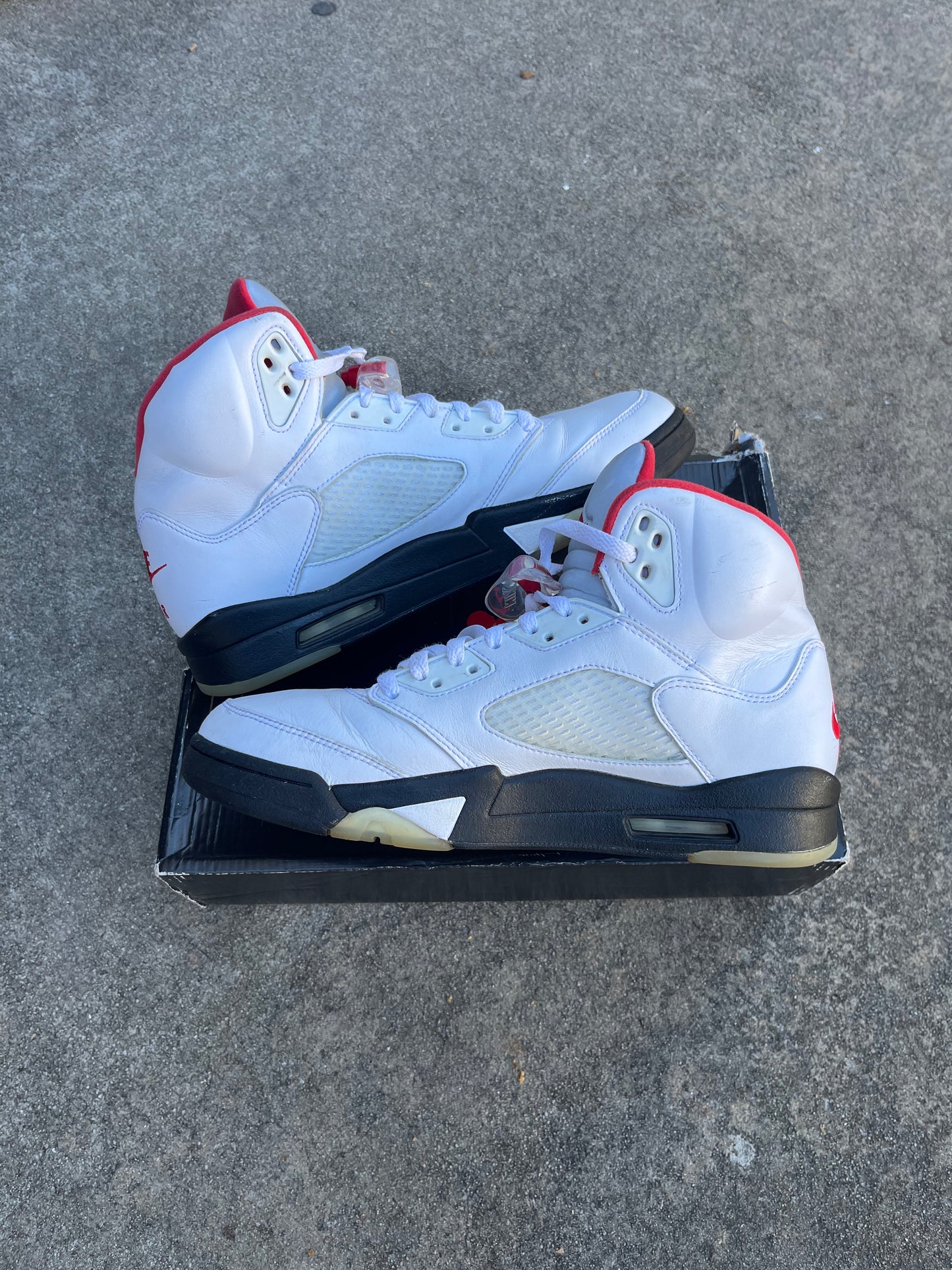 AJ5 Fire Red (10)