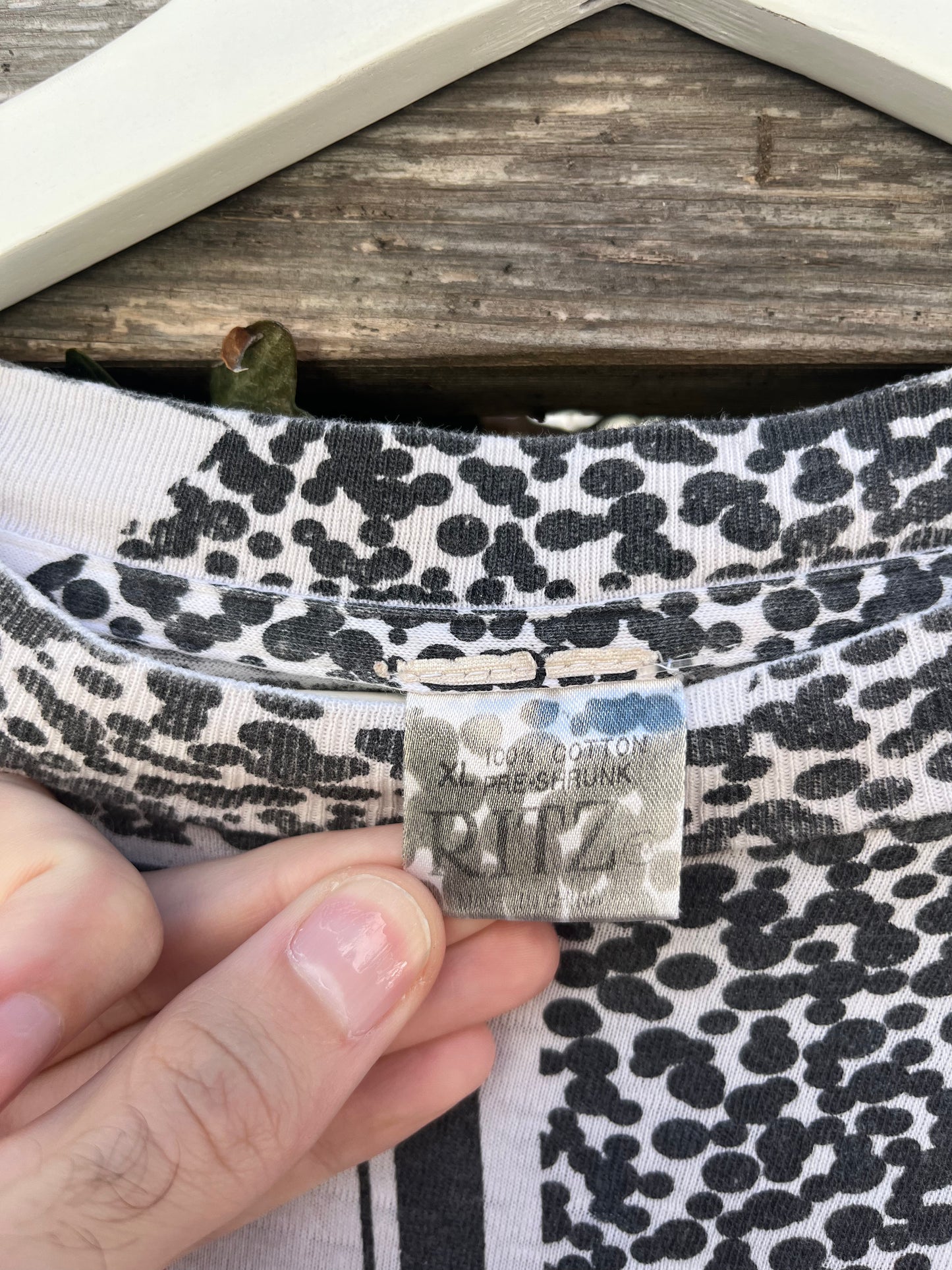 Vintage Bulls AOP (XL)