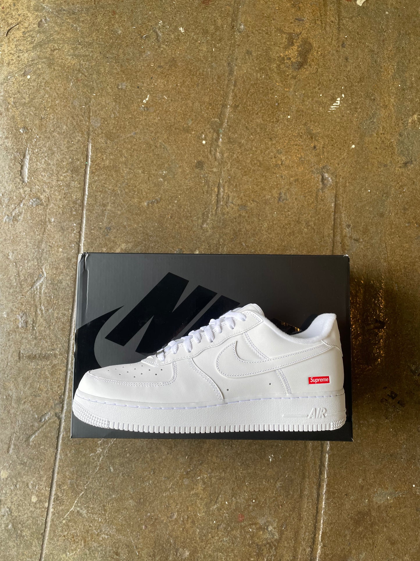 Nike AF1 Supreme (11.5) Brand New