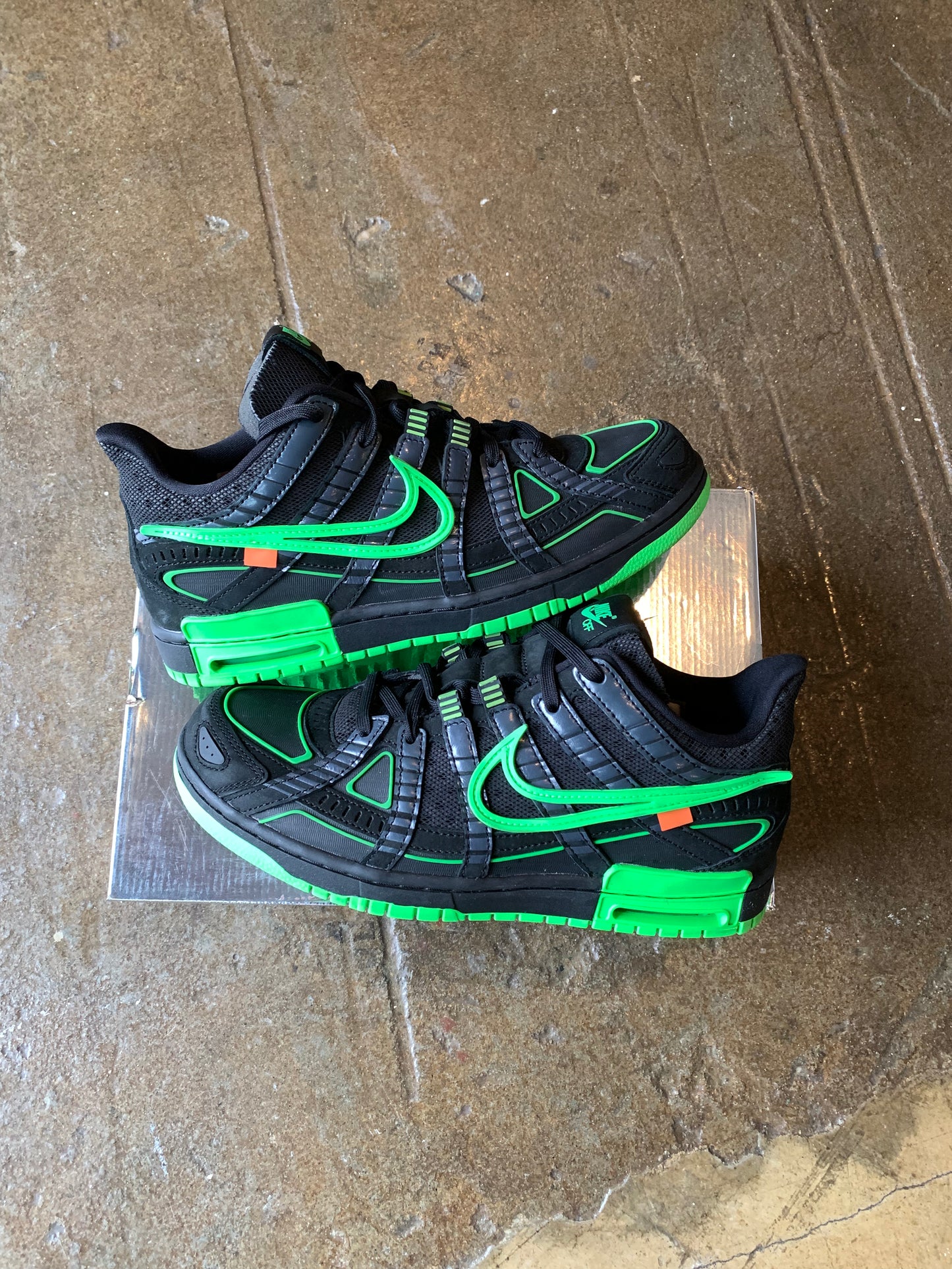 OW Rubber Dunk (9) Worn