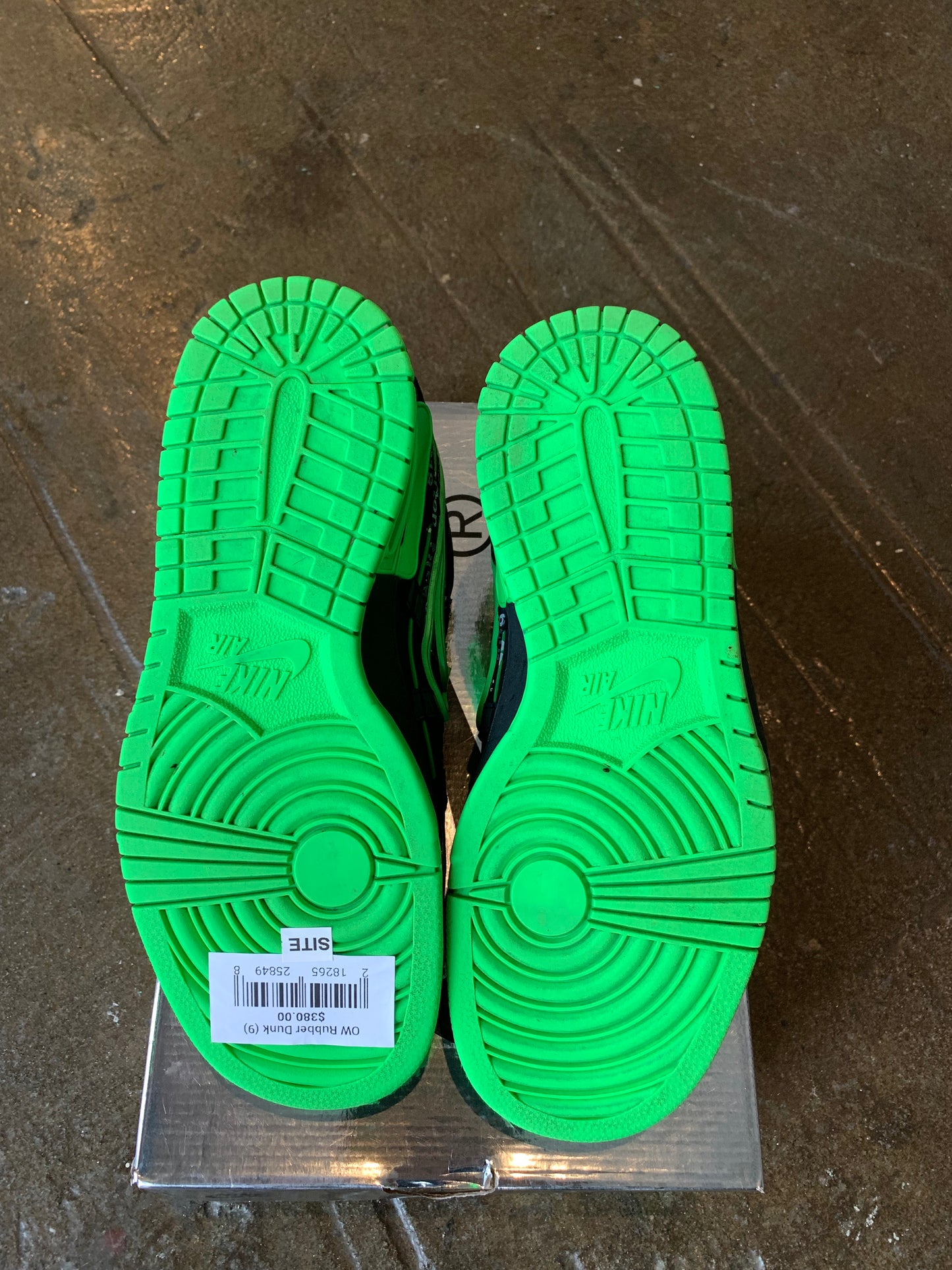 OW Rubber Dunk (9) Worn