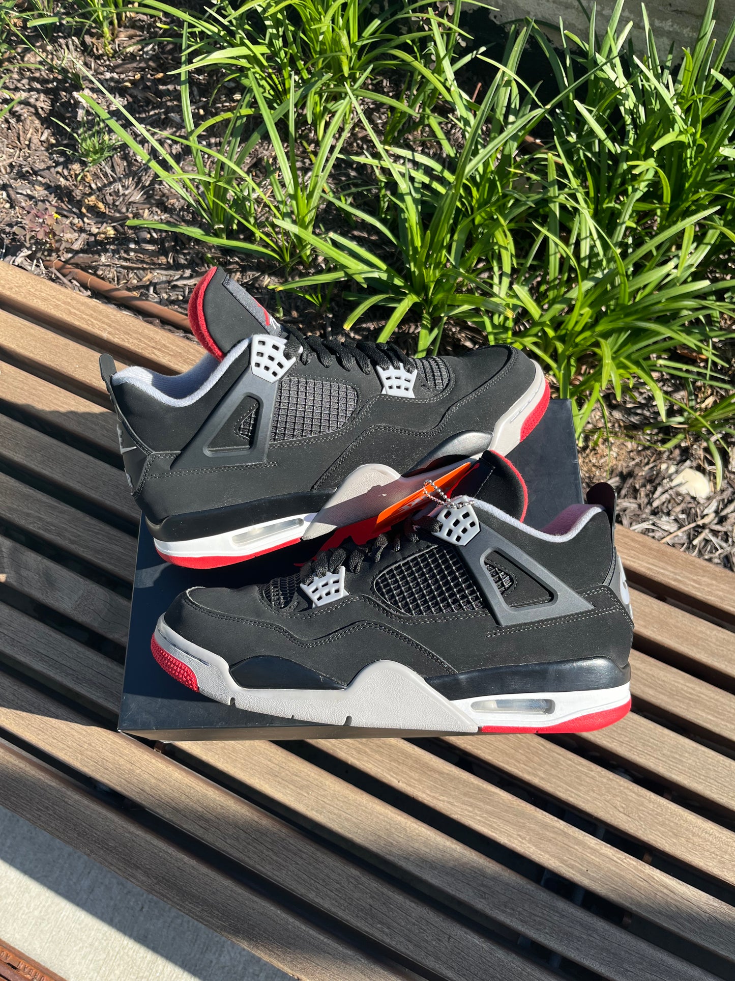AJ4 Bred (10.5) Rep Box