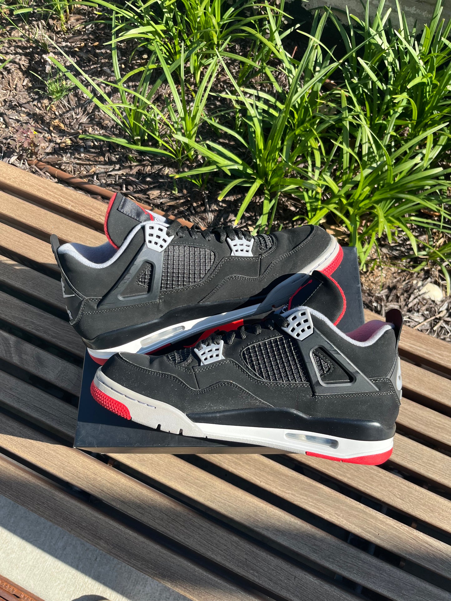 AJ4 Bred (10.5) Rep Box