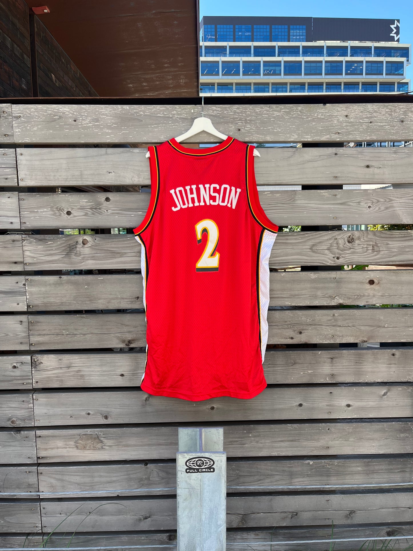 Vintage Adidas Hawks Joe Johnson Jersey (2XL)