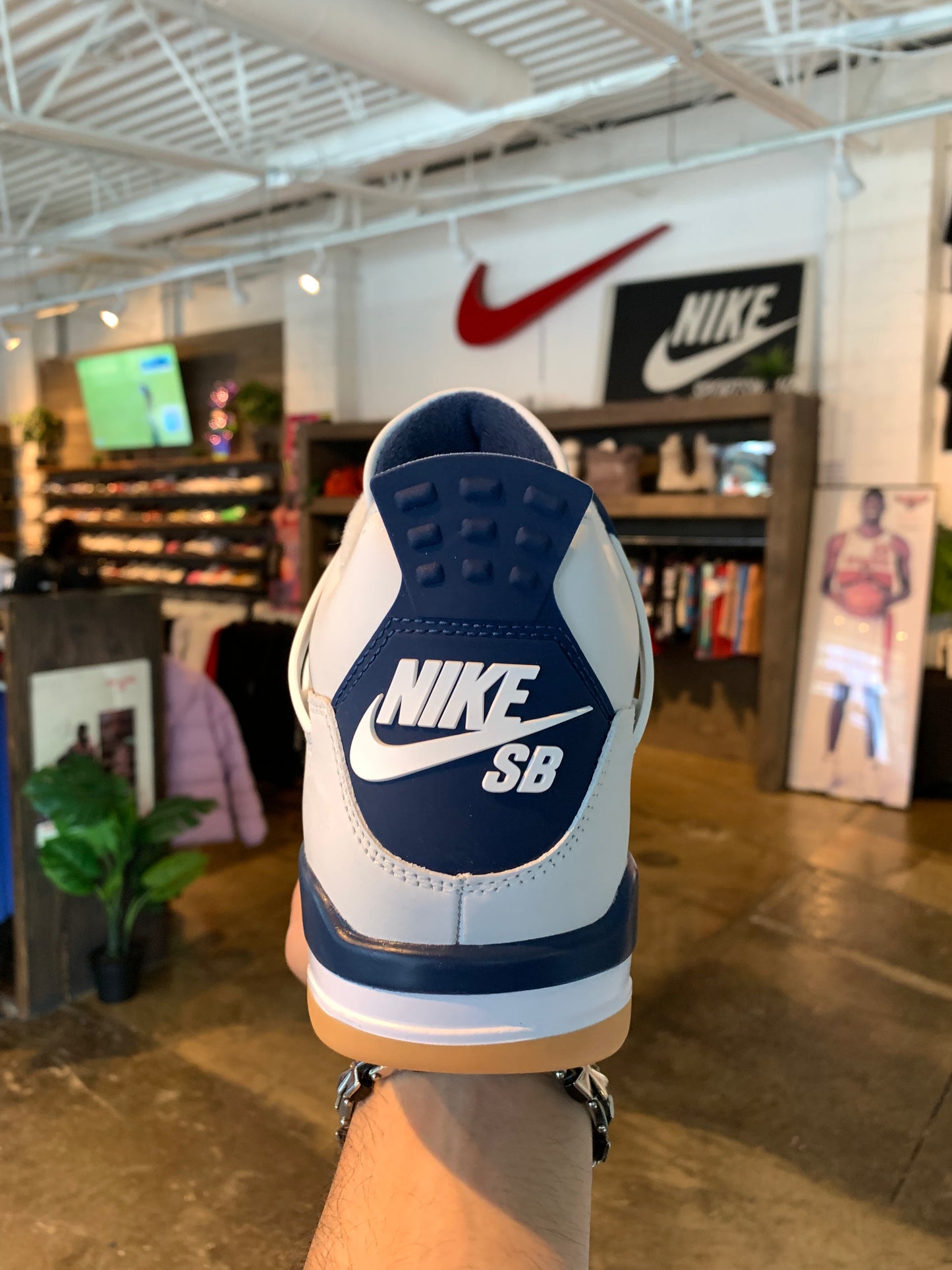 AJ4 SB Navy (10) DS