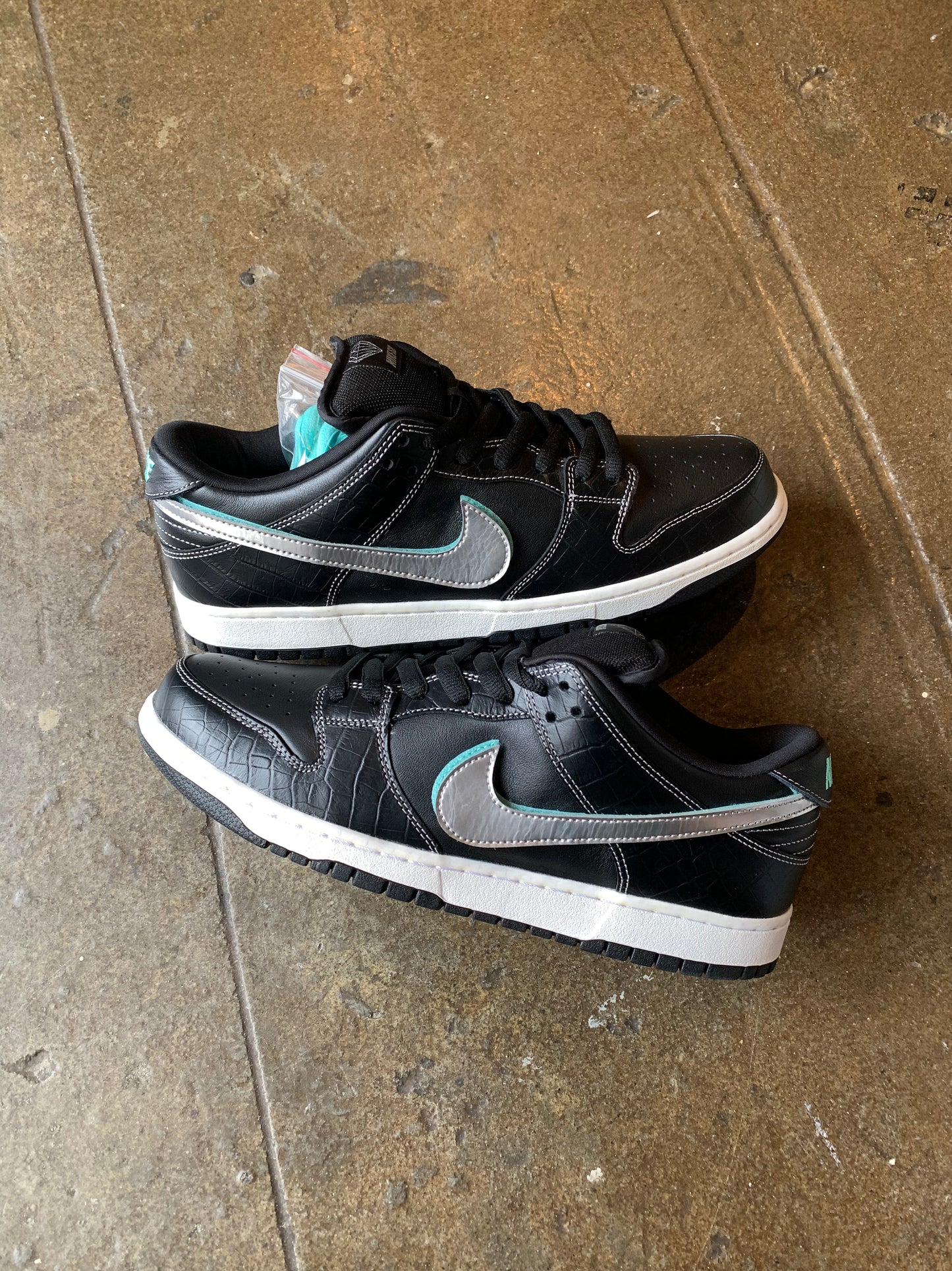SB Dunk Low Diamond Supply (12) DS NO BOX