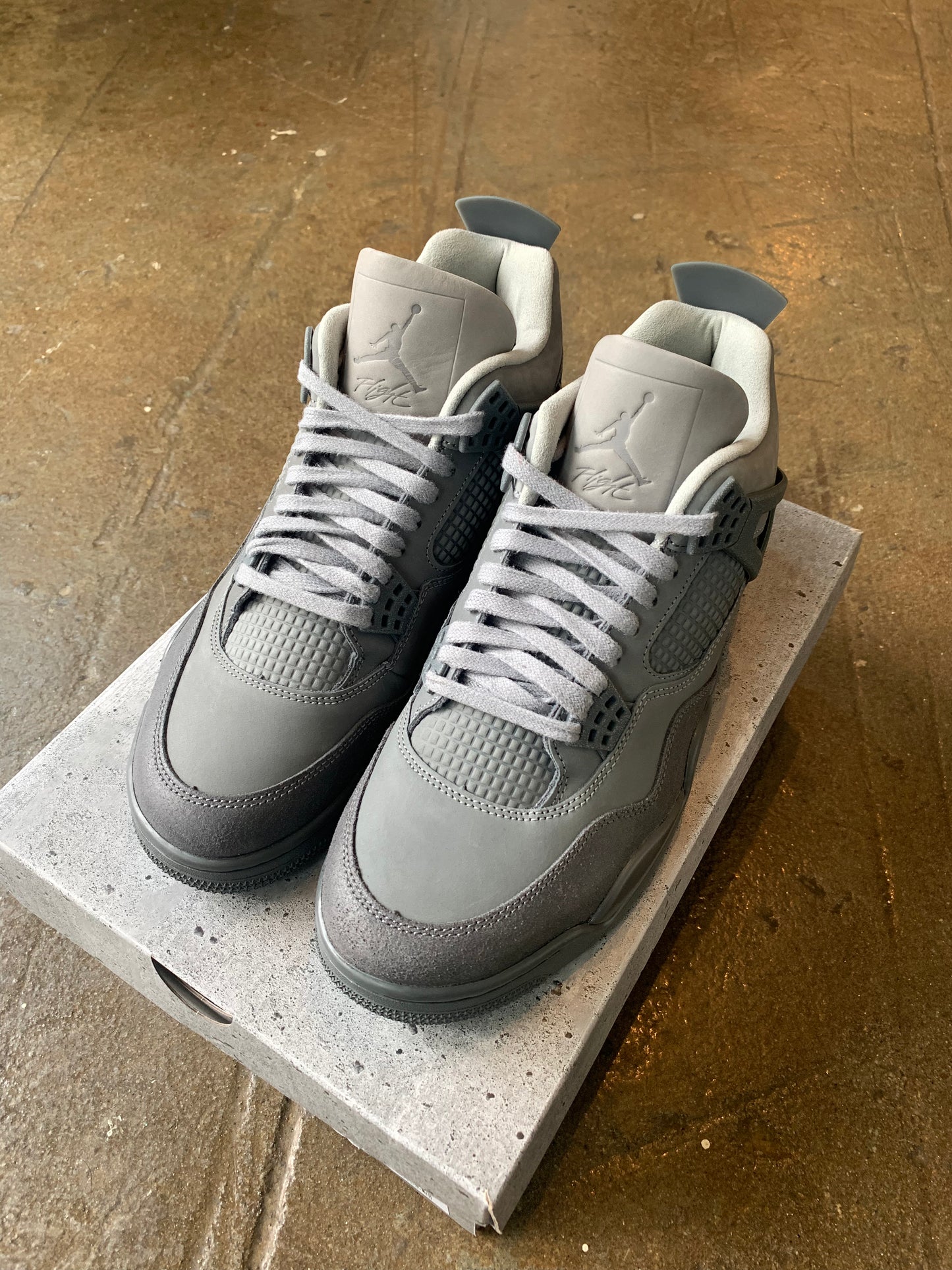 AJ4 Wet Cement (10.5)