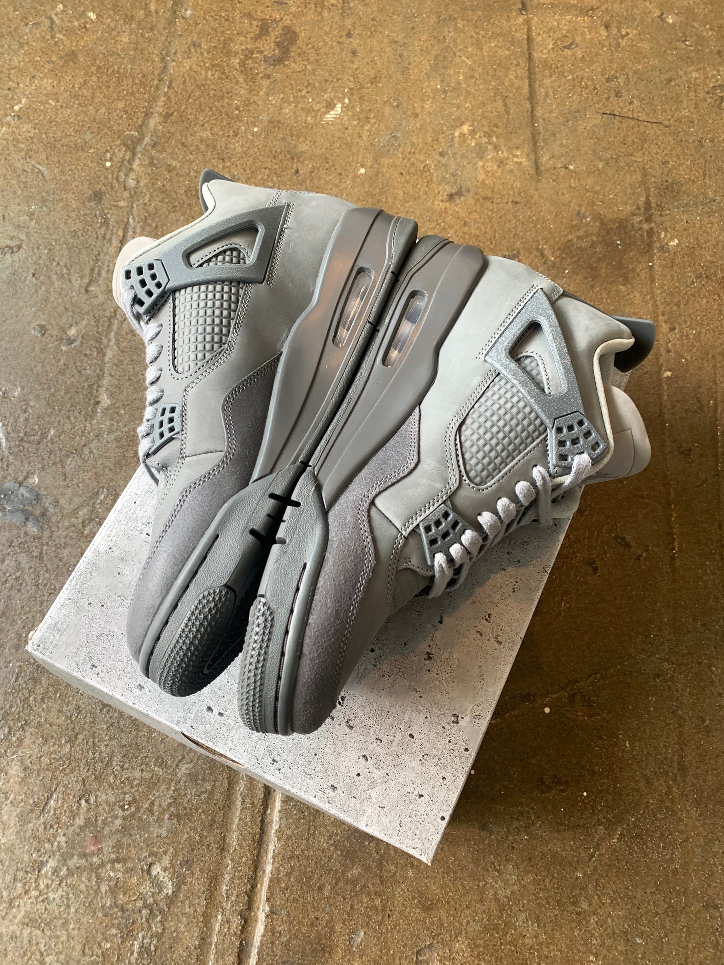 AJ4 Wet Cement (10.5)