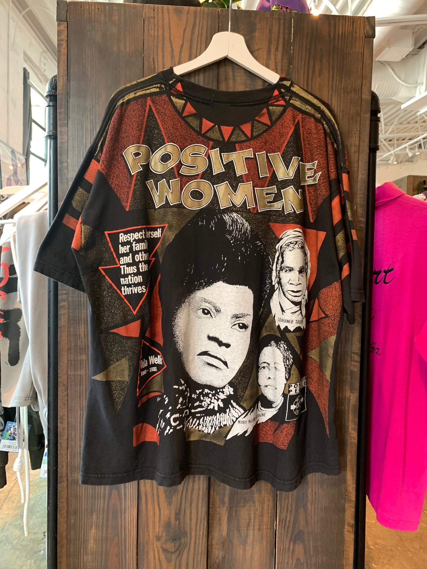 Vtg Positive Women AOP (XL)