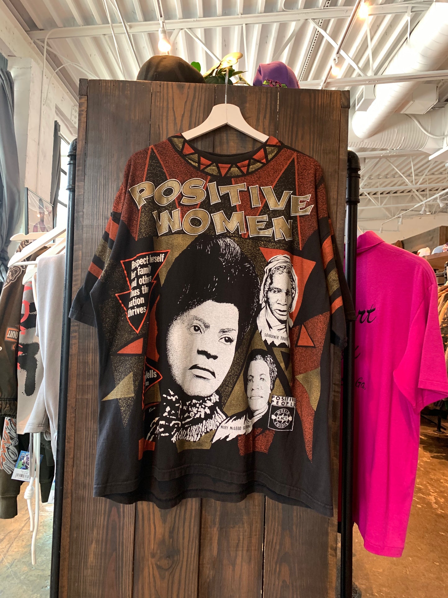 Vtg Positive Women AOP (XL)