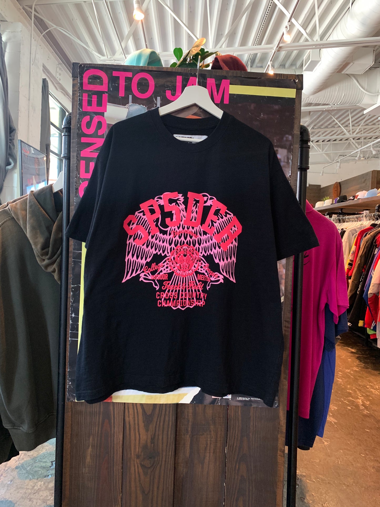 Spider Atlanta Tee (XXL) Lightly Worn