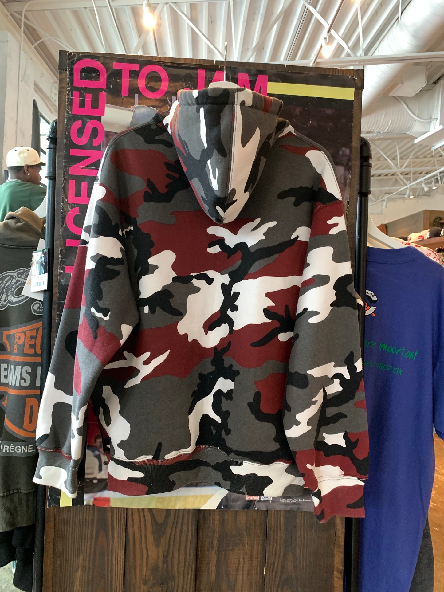 Supreme Camo Pullover Hoodie (M) Worn