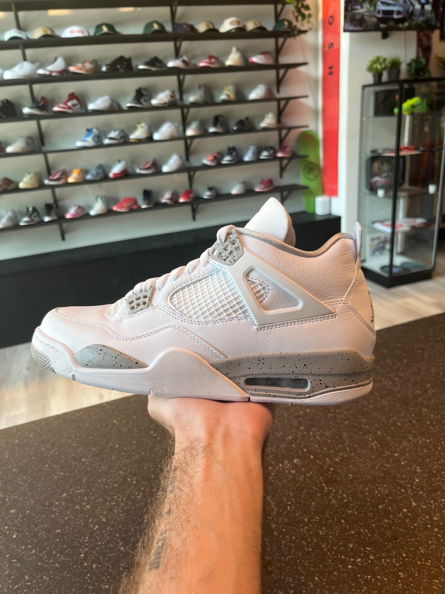 AJ4 White Oreo (10.5)