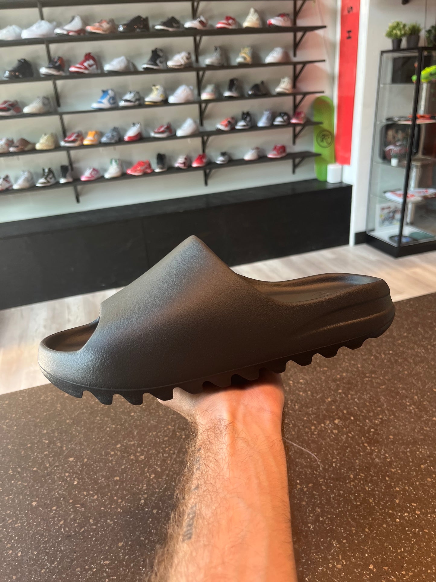 Yeezy Slide Onyx (11)