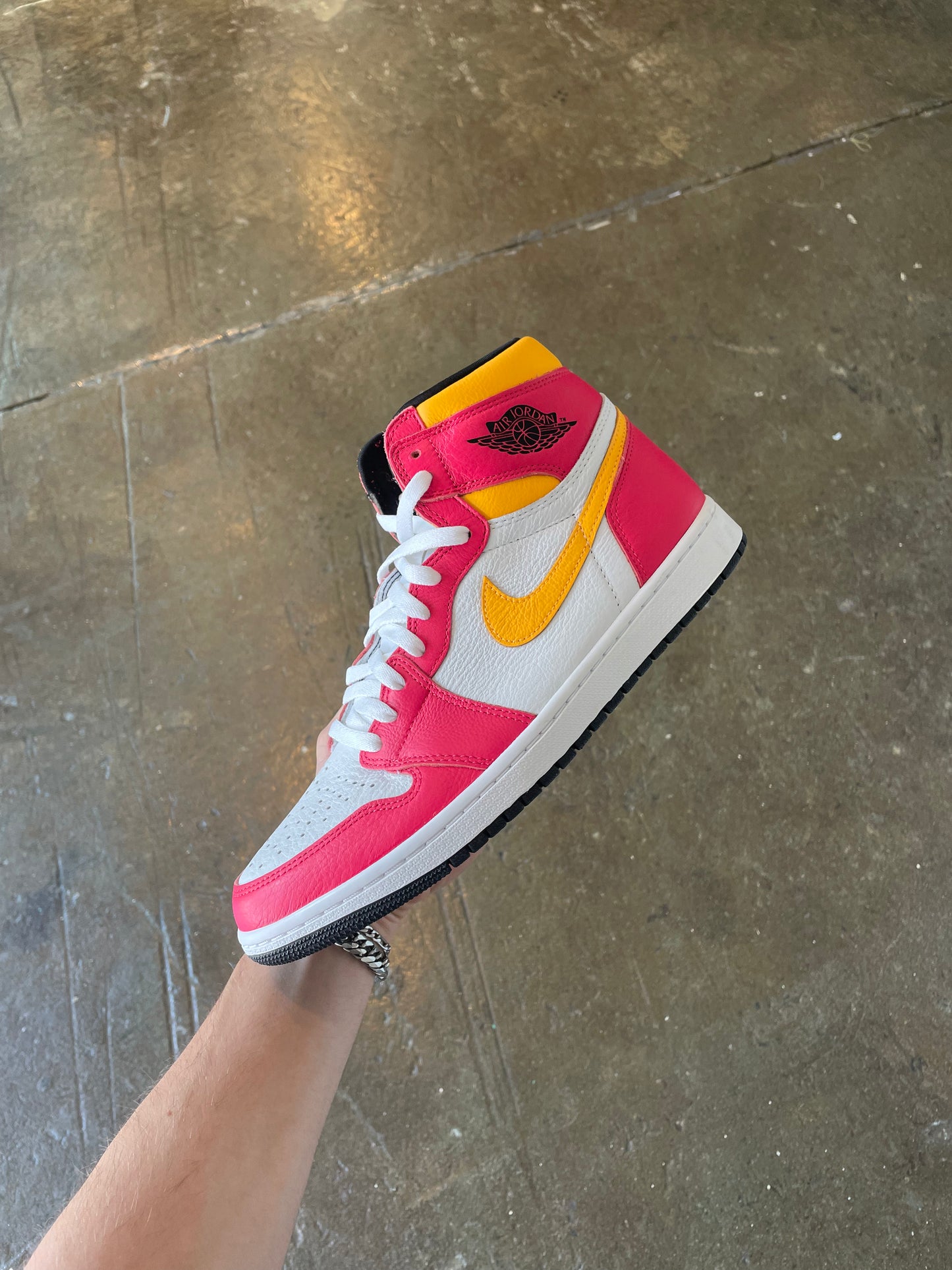 AJ1 Fushion Red Hawks (11) Lightly Worn