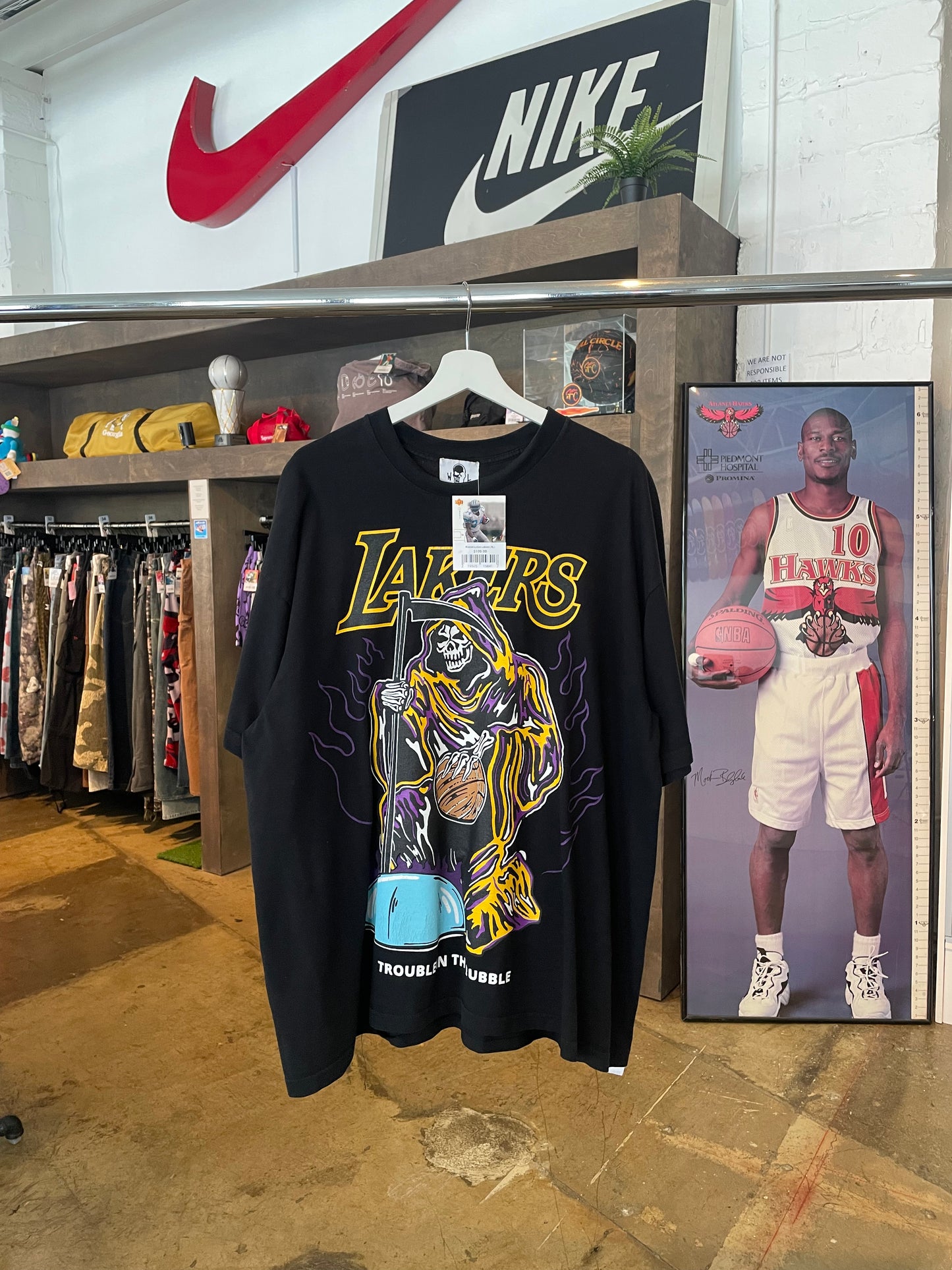 Lakers Warren Lotas Tee (XL) lightly worn