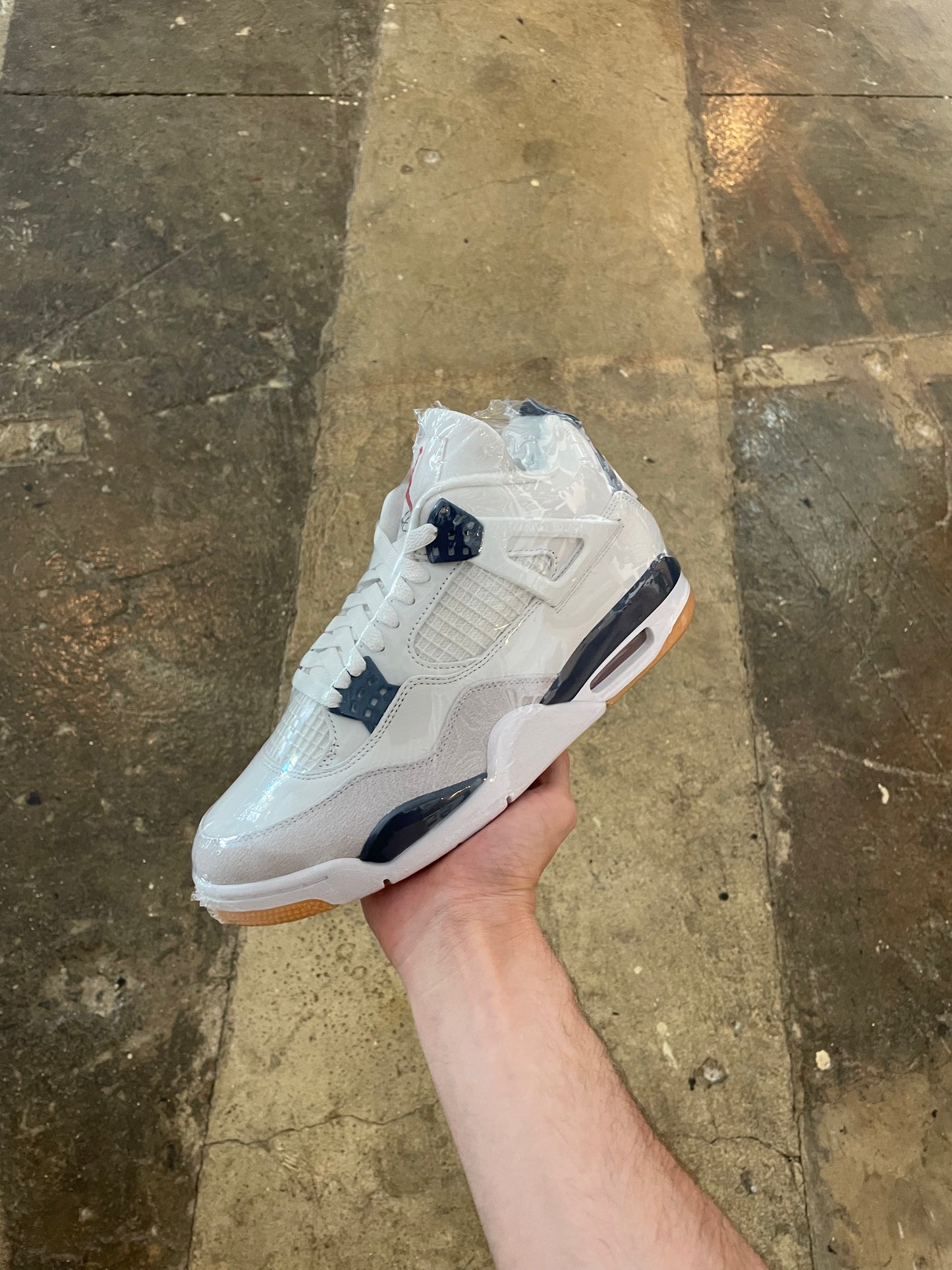 AJ4 Nike SB (8.5) Brand New