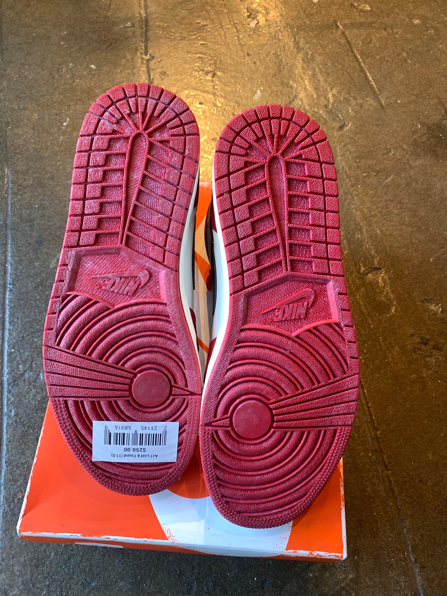 AJ1 Lost & Found (11.5) Lightly Worn