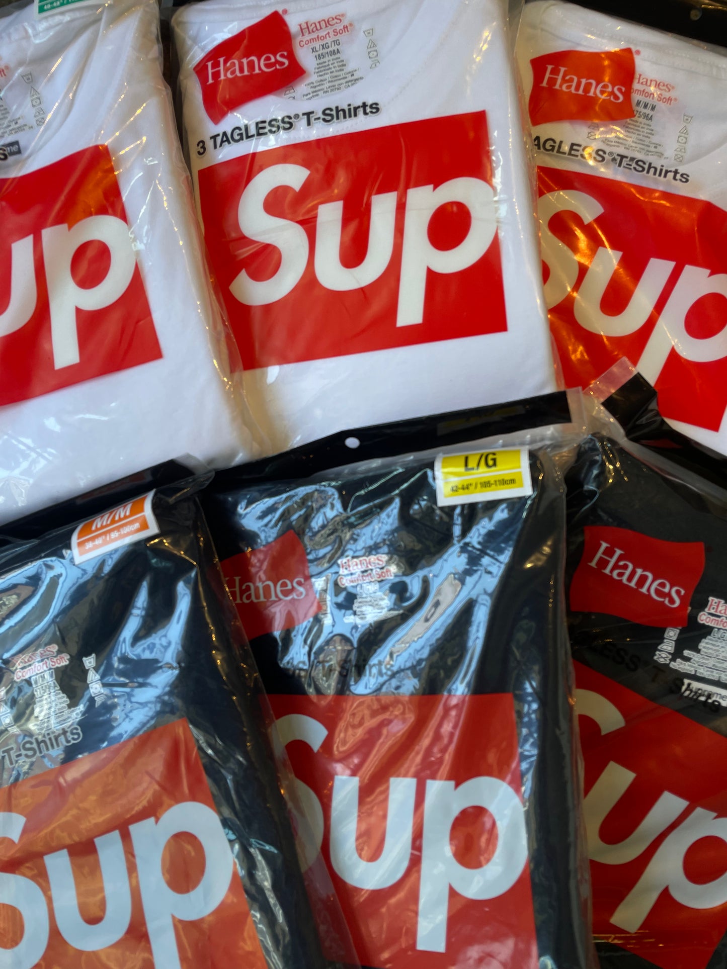 Supreme Hanes T-Shirt Pack