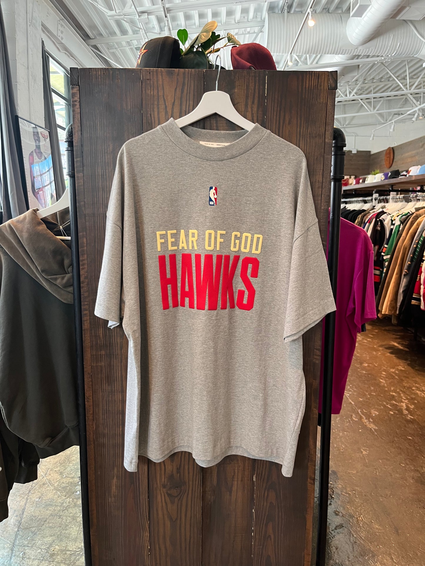 FOG Essentials Hawks Tee (M)