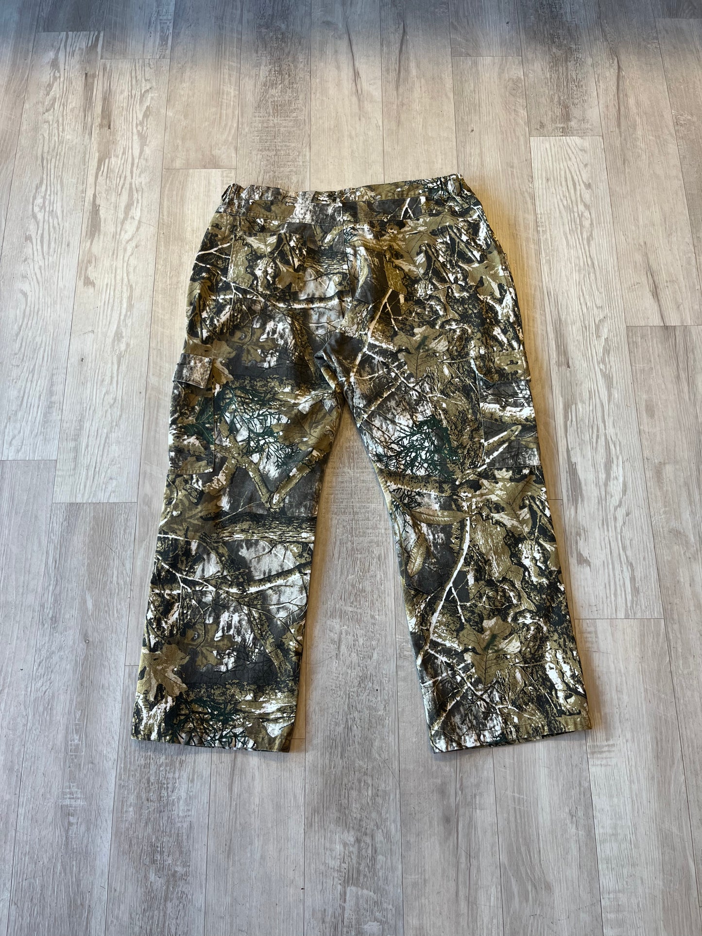 Realtree Camo Cargo Pants (38)