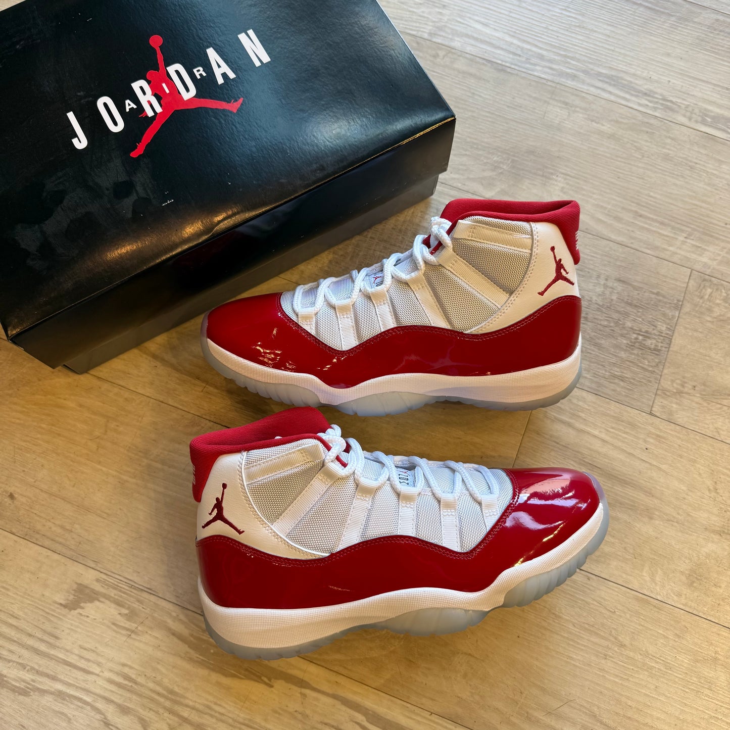 Jordan 11 Cherry (10.5)