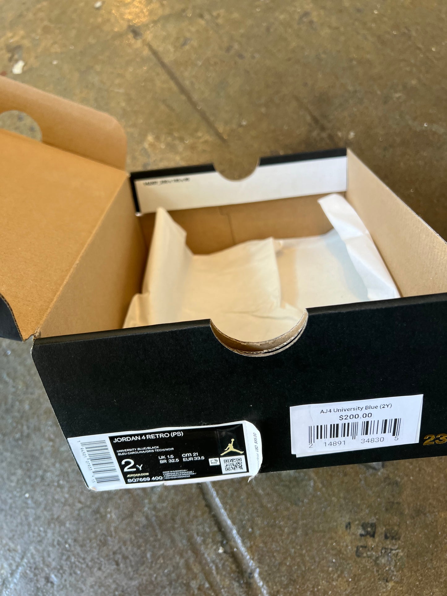 AJ4 University Blue (2Y)