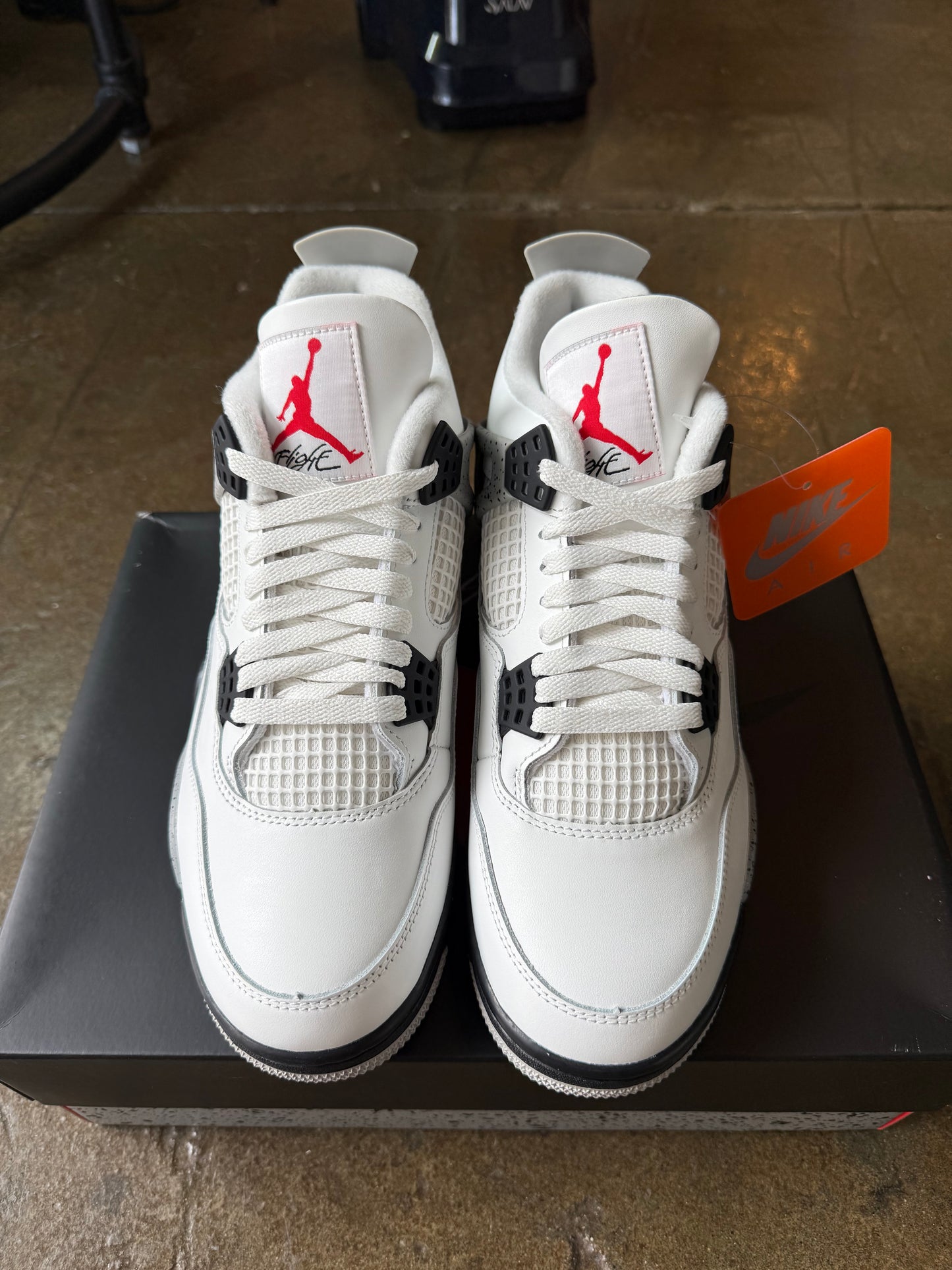 AJ4 White Cement 2025 (9.5, 11.5, 12)