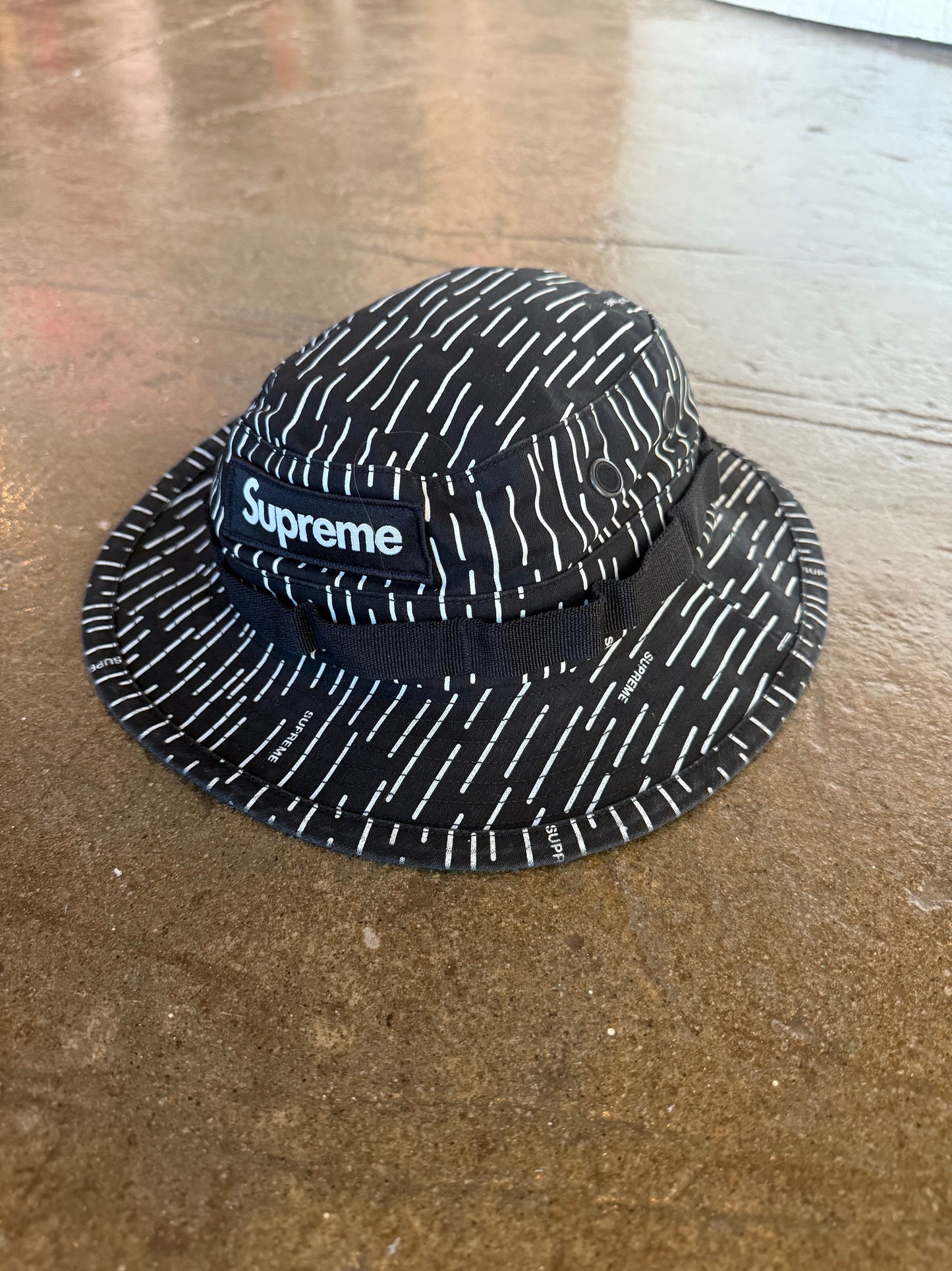 Supreme Black Boonie (S/M)