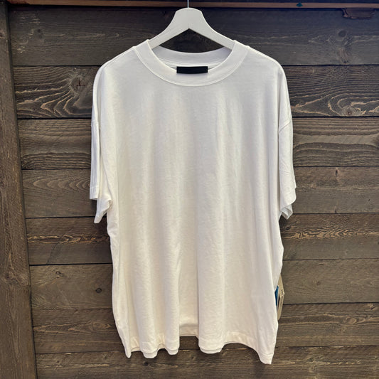 BNWT Essentials Tee (L)