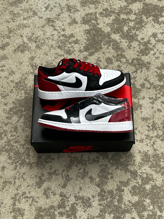 Jordan 1 Low Black Toe (4.5)