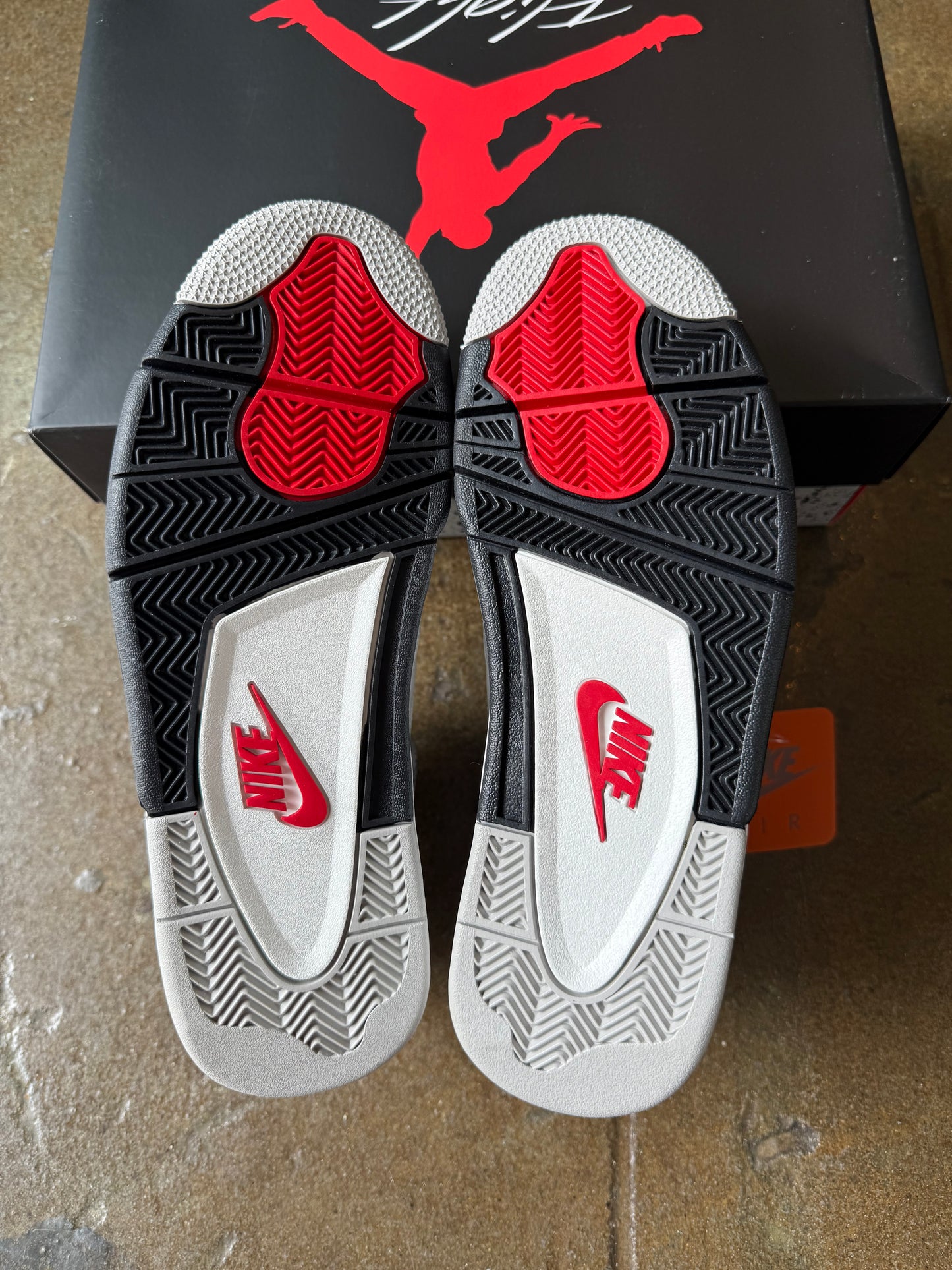 AJ4 White Cement 2025 (9.5, 11.5, 12)