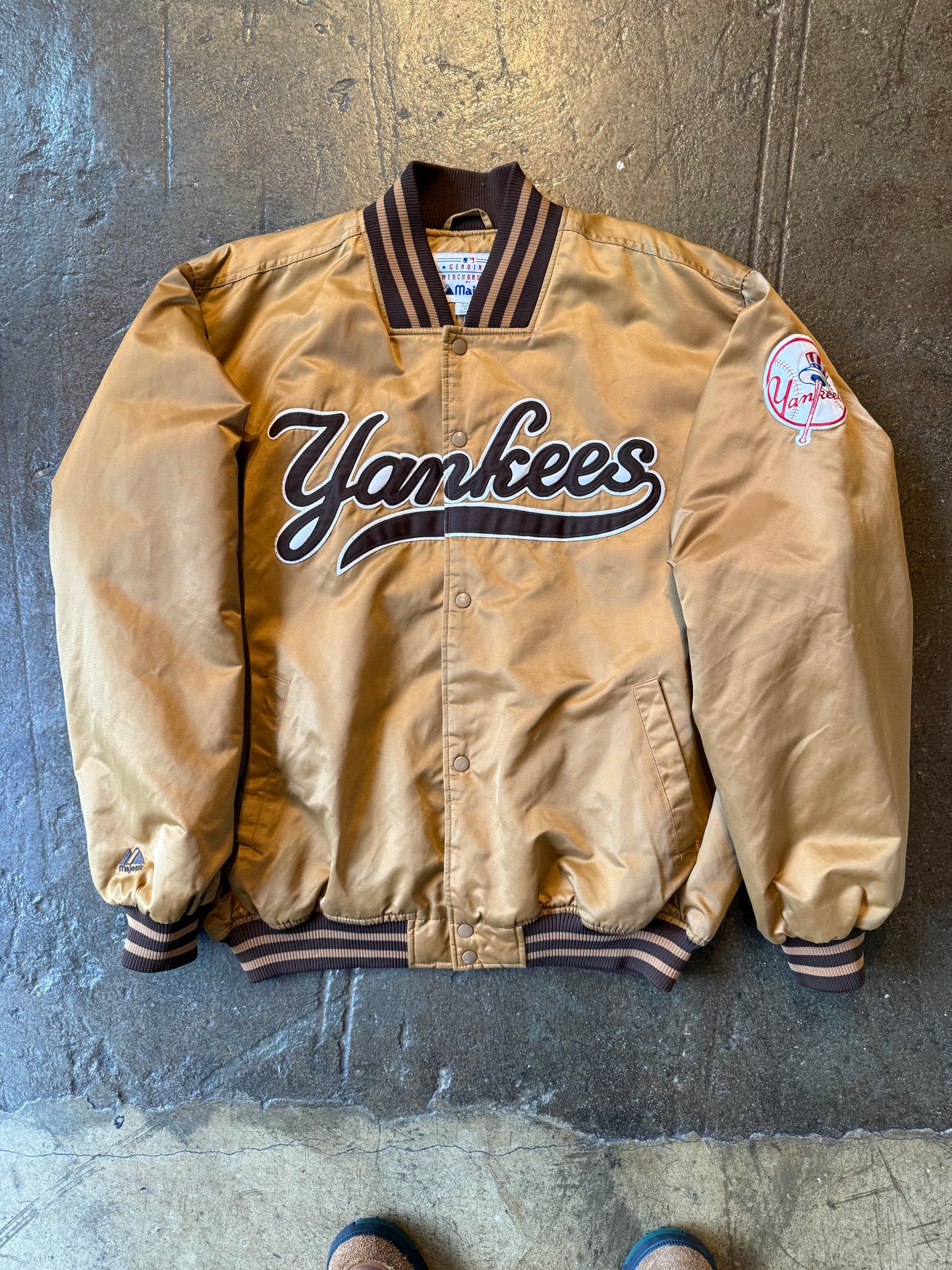 Vtg Yankees Majestic Satin Bomber (XXL)