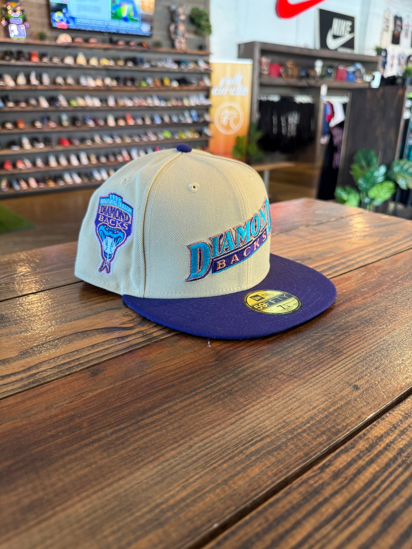 New Era Diamondbacks Fitted (7 1/4)