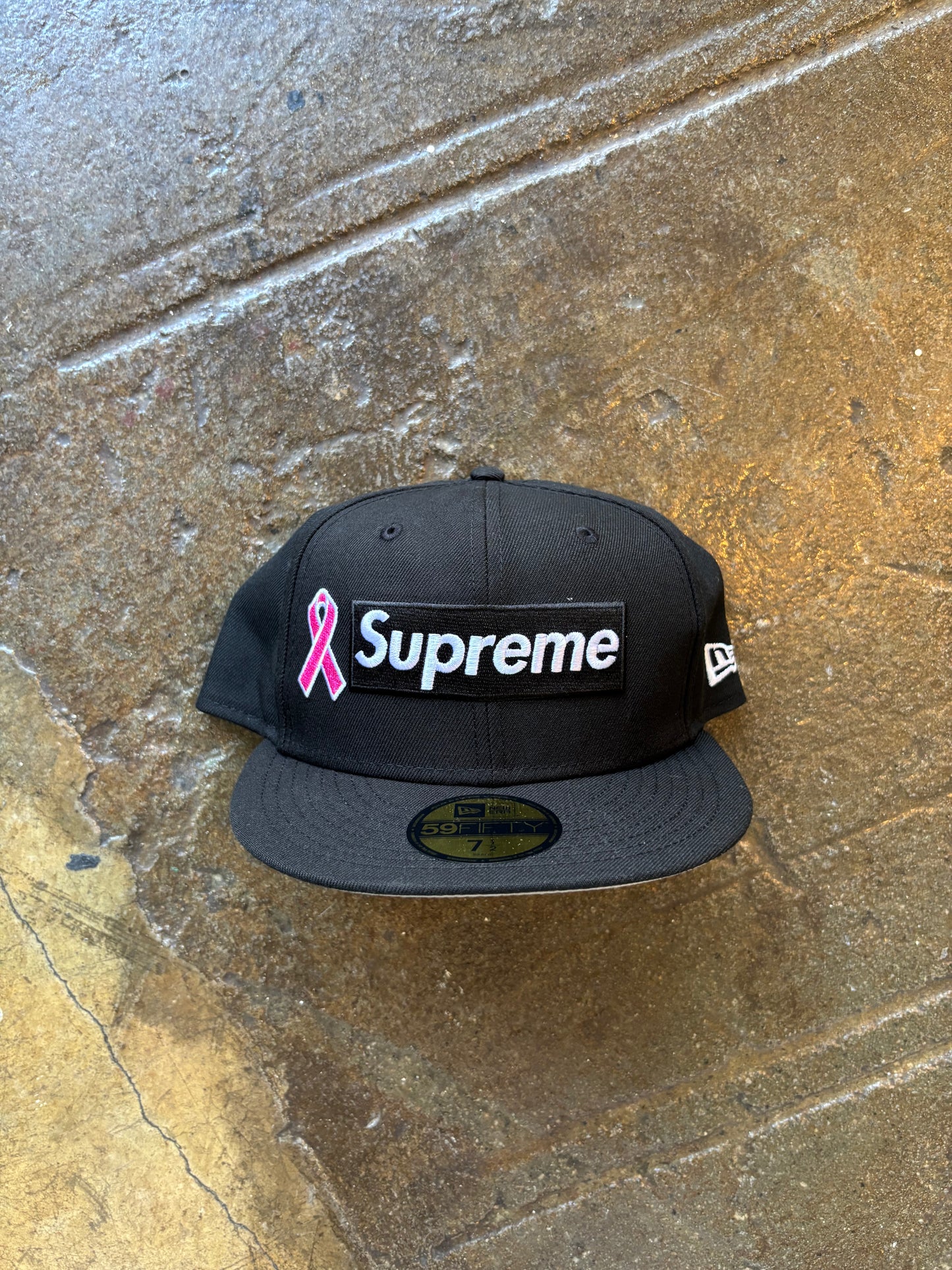 Supreme Fitted Hat (7 1/2) DS