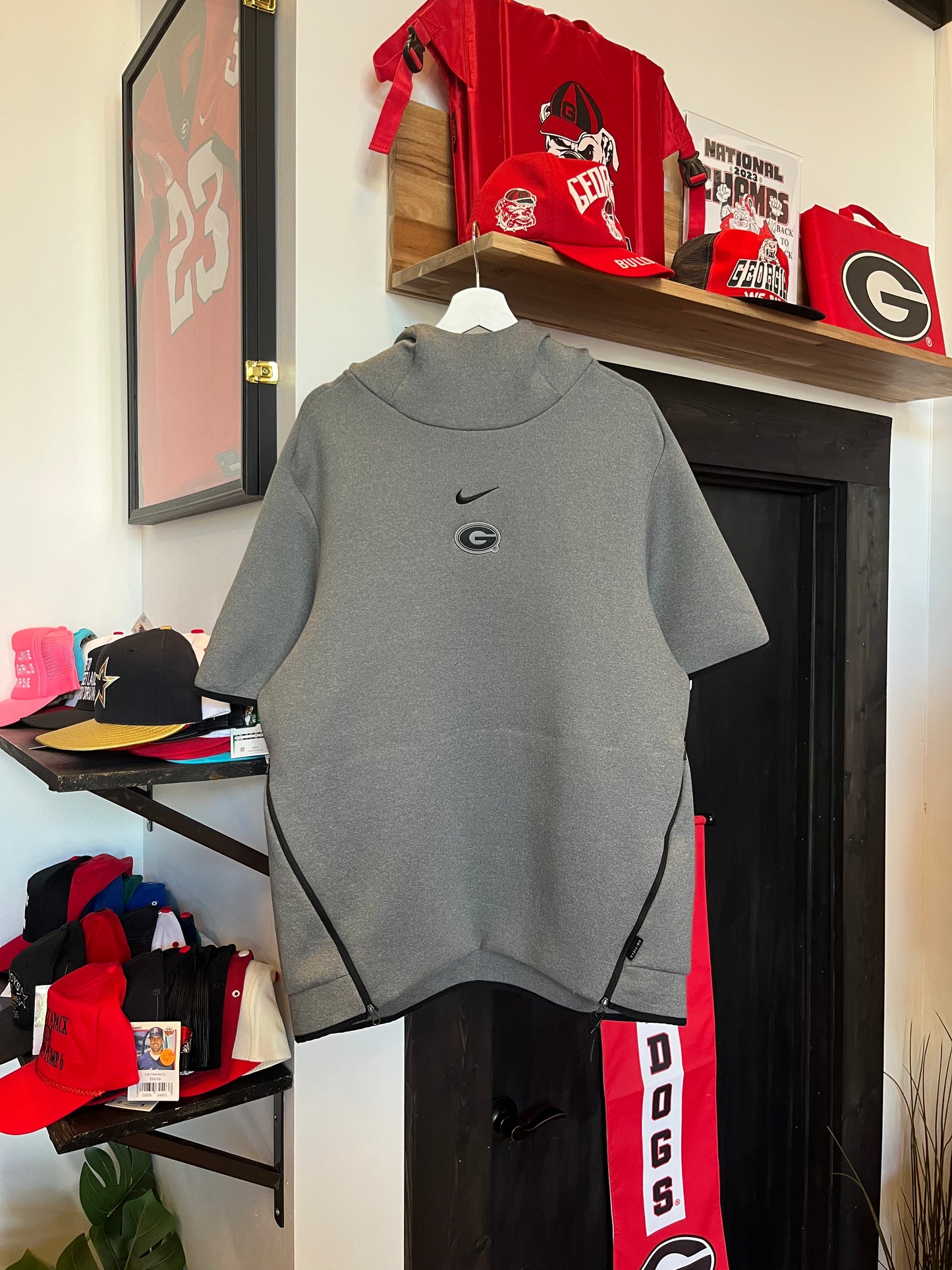 Nike UGA Team Issued On Field Sweatshirt (L)