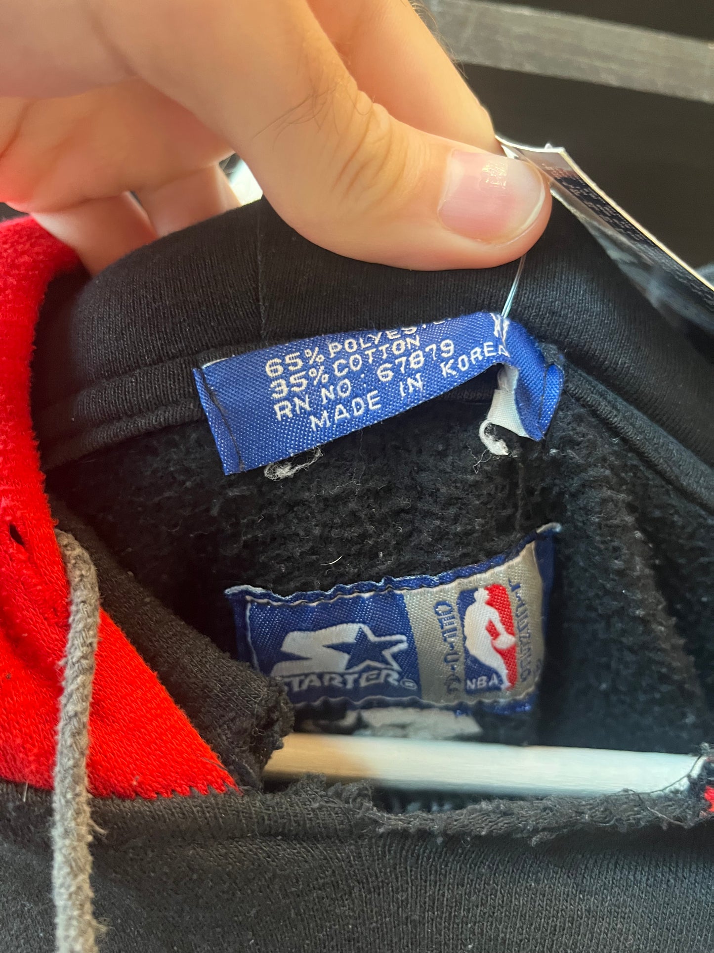 Vintage Starter Bulls Double Layered Hoodie (XL)