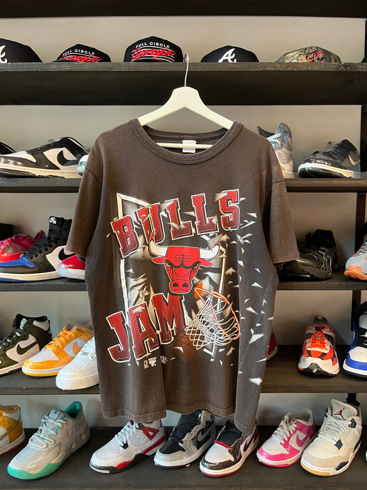 Vintage Bulls Broken Glass Tee (XL)