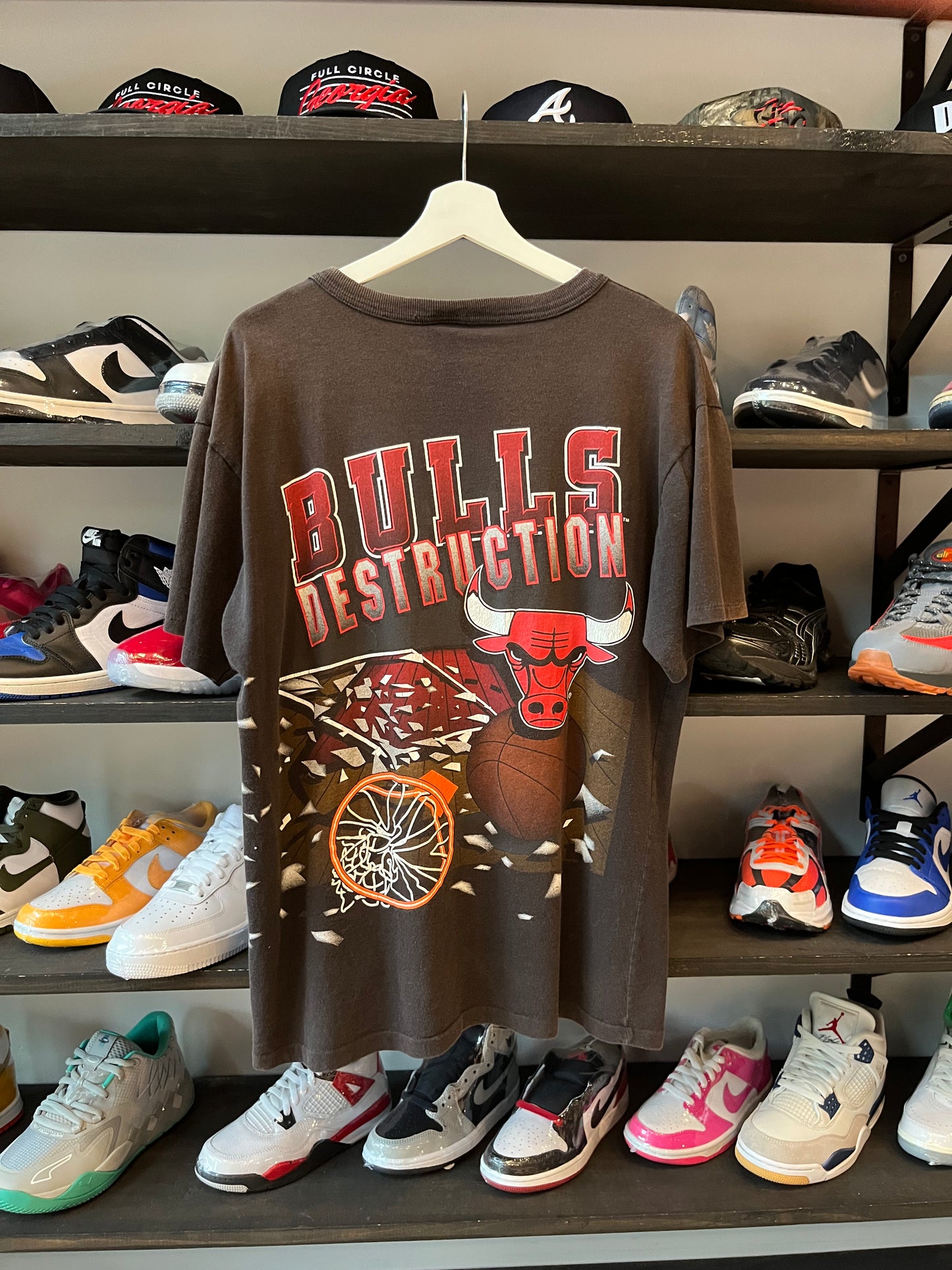 Vintage Bulls Broken Glass Tee (XL)