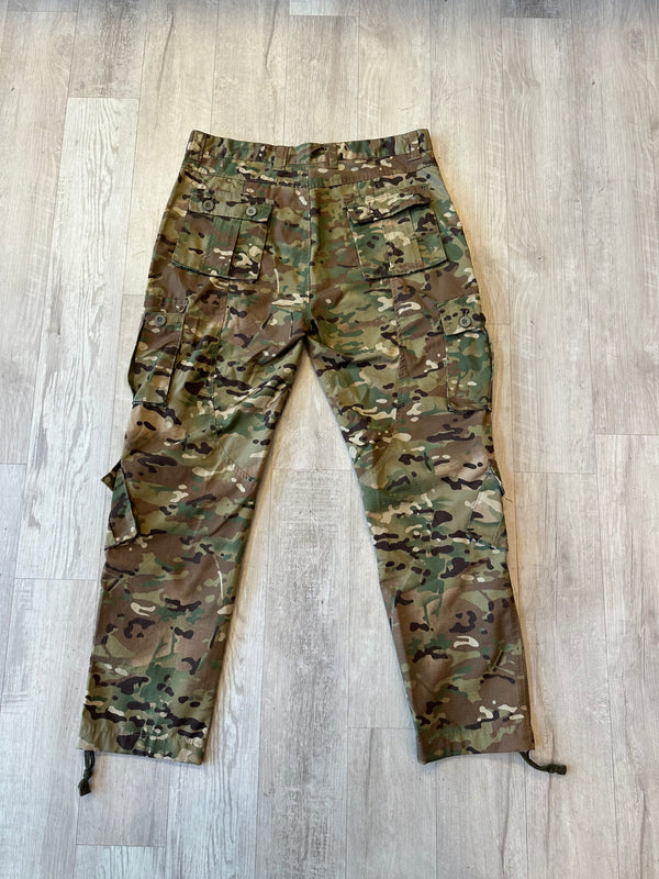 Camo Cargo Pants (38)